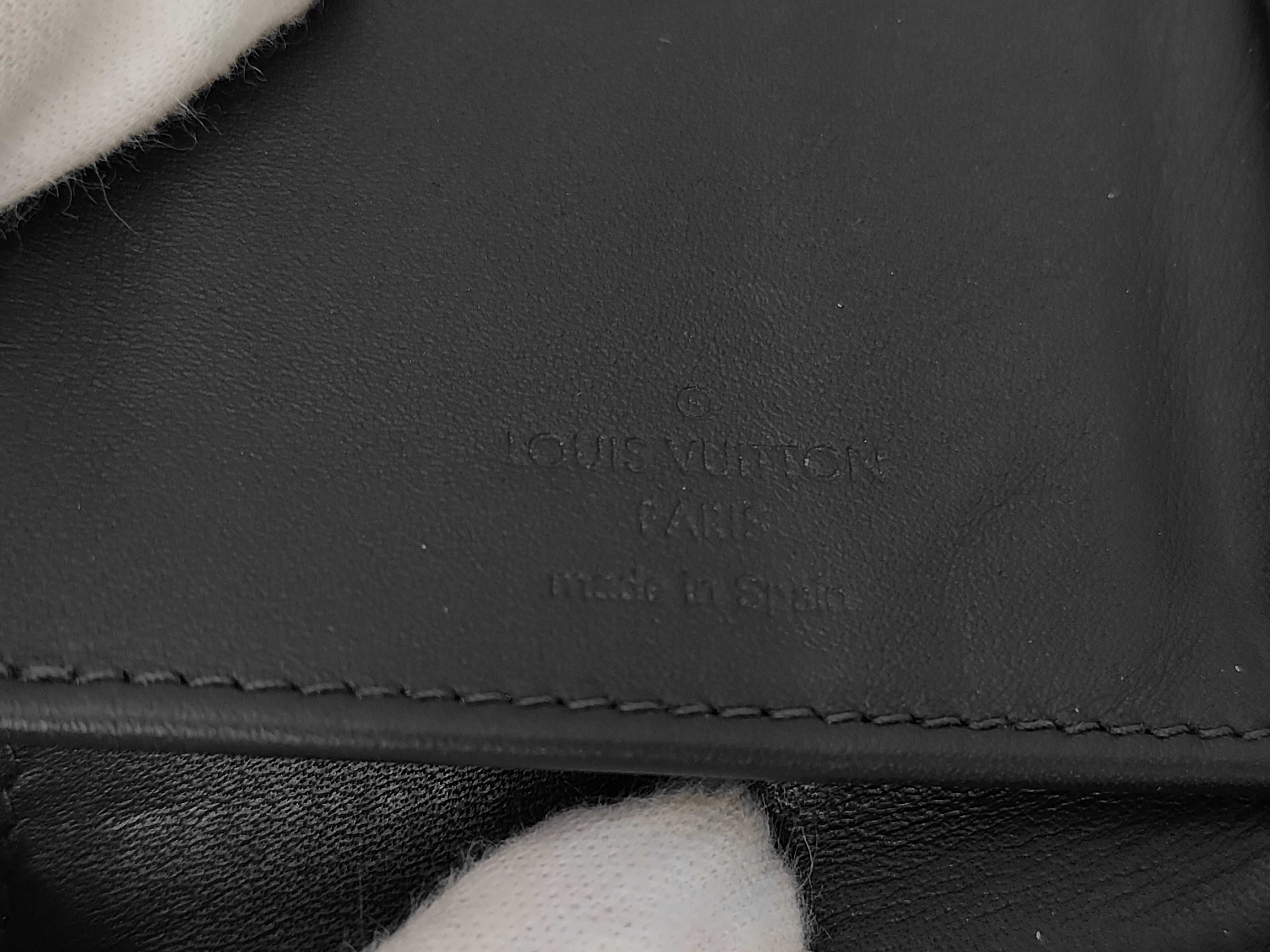 Damier Graphite Zippy Wallet — view 6