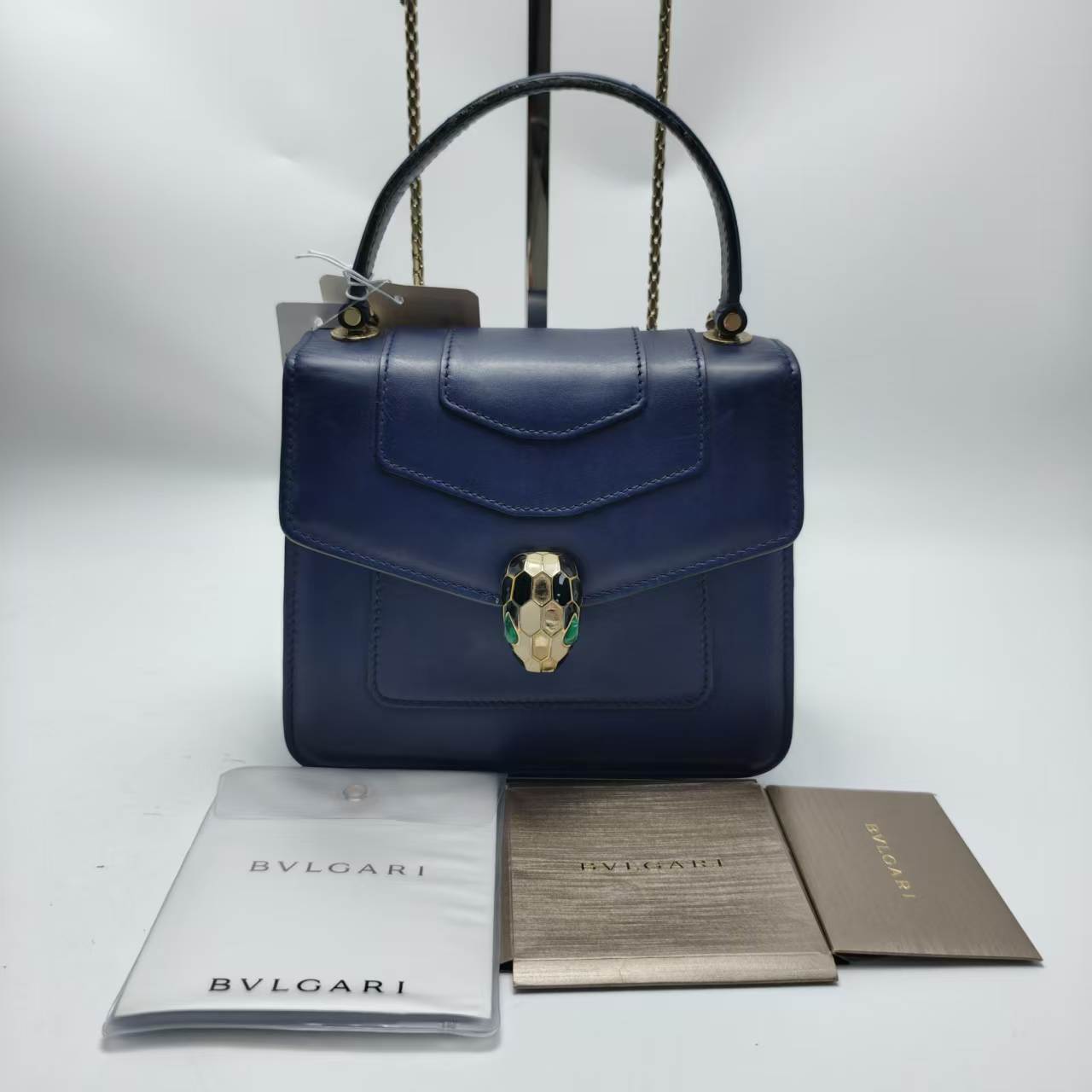 【*Shipped from: China*】BVLGARI Bulgari Serpenti Forever Leather Shoulder Bag — view 2