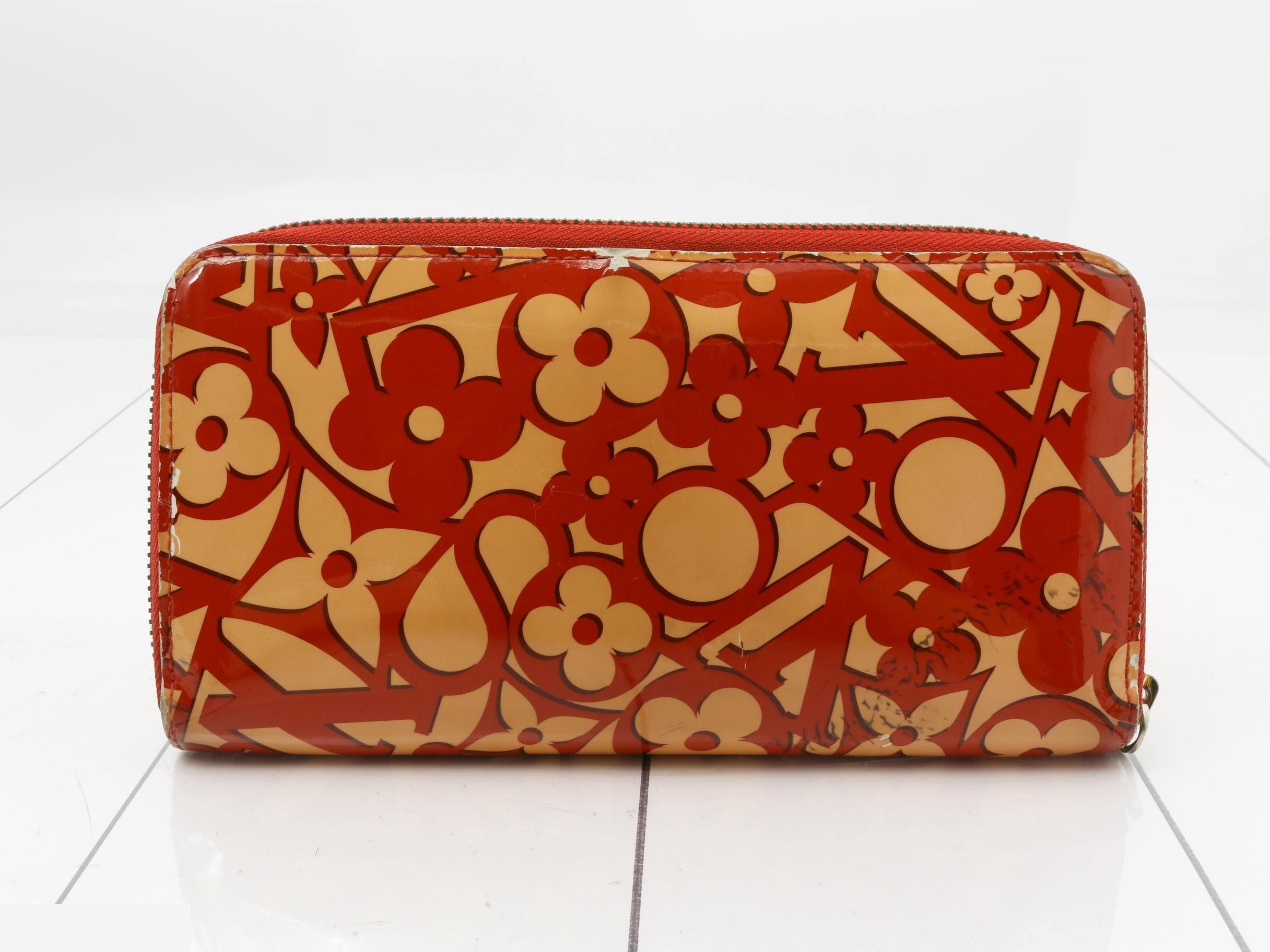 Zippy Wallet Sweet Monogram — view 2
