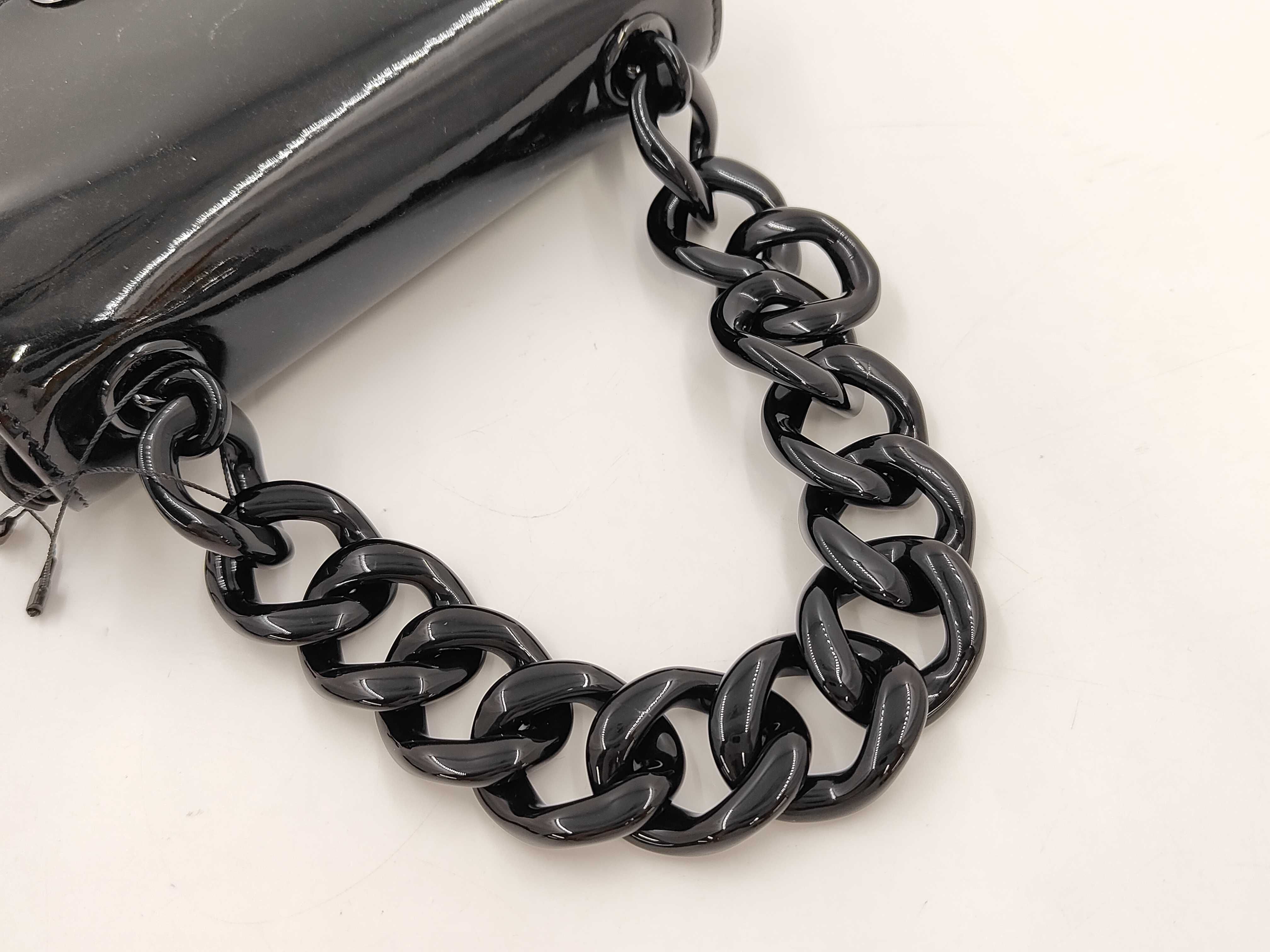 Triomphe Chain Handbag — view 4
