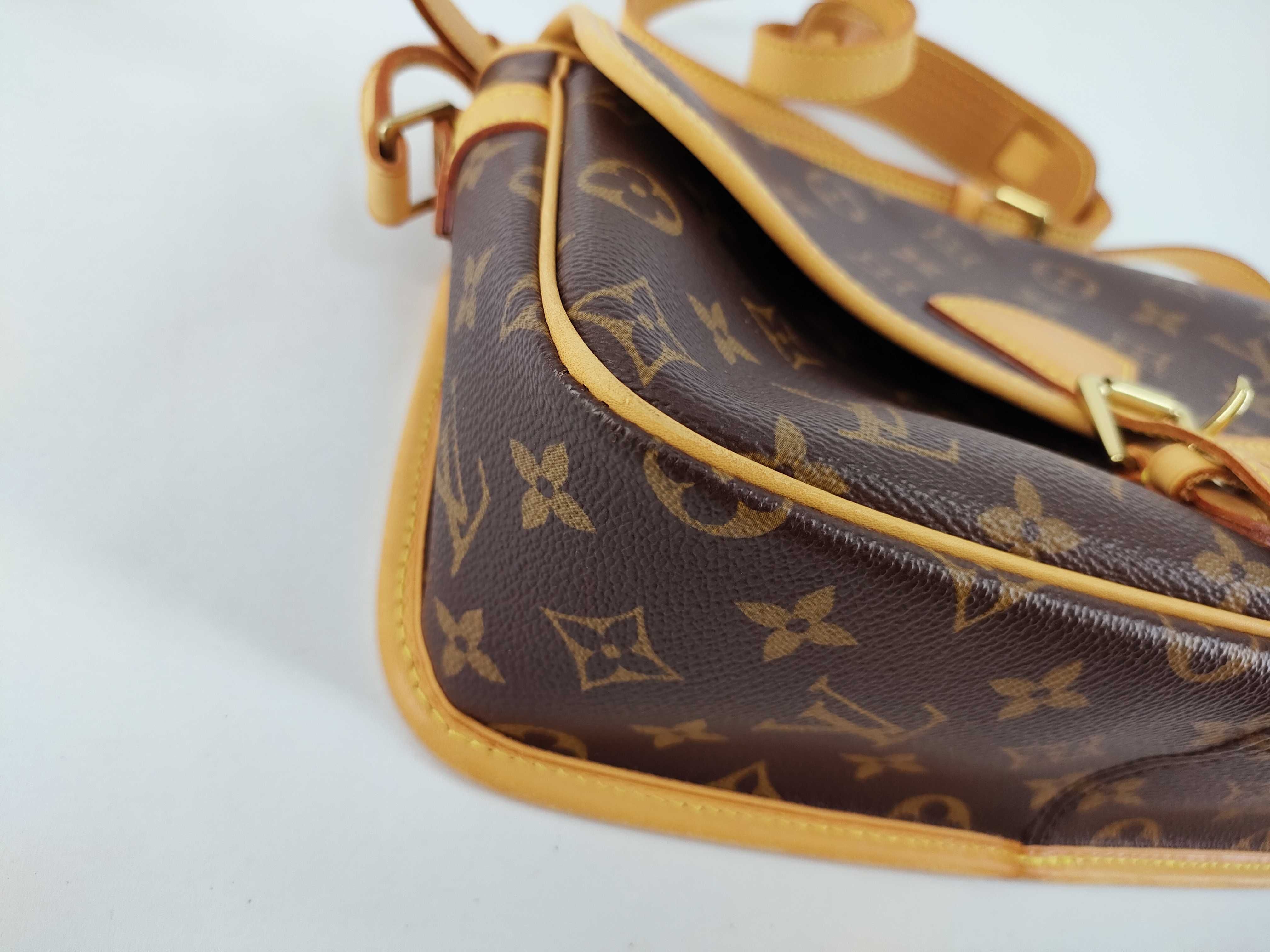 Sologne Monogram M42250 Shoulder Bag — view 6