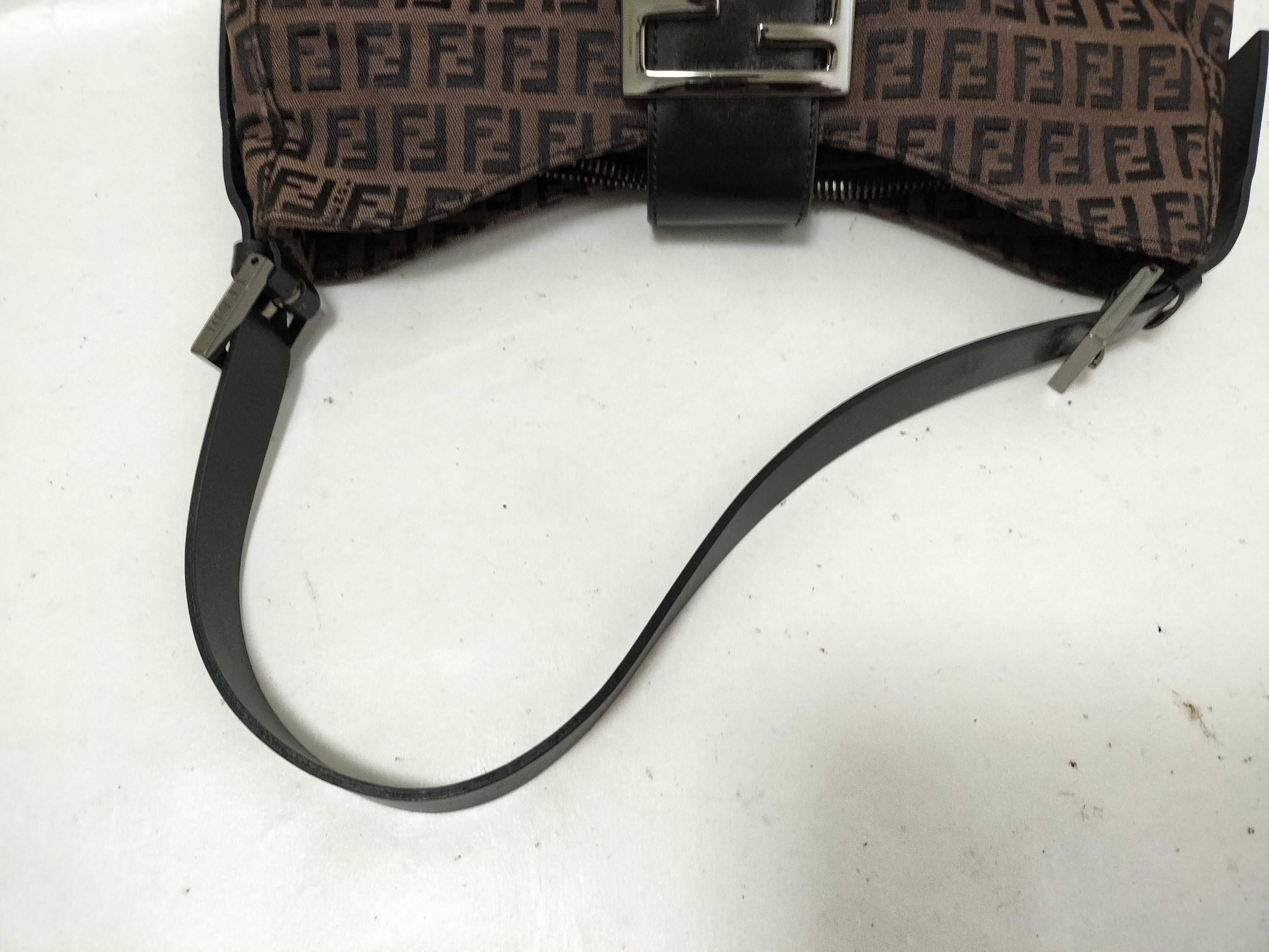 shoulder bag — view 3
