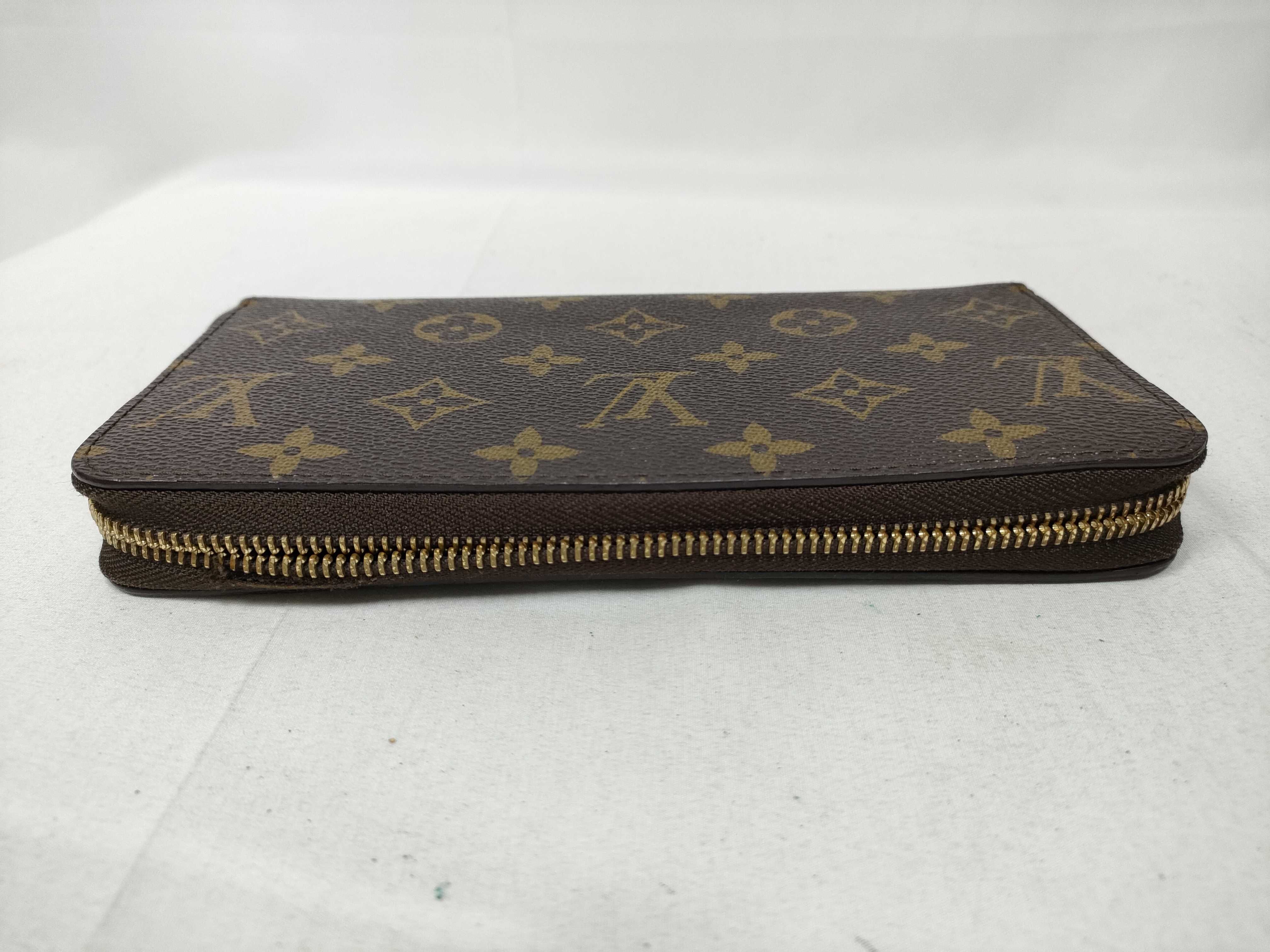 Monogram Louis Vuitton Monogram Zippy Wallet — view 7