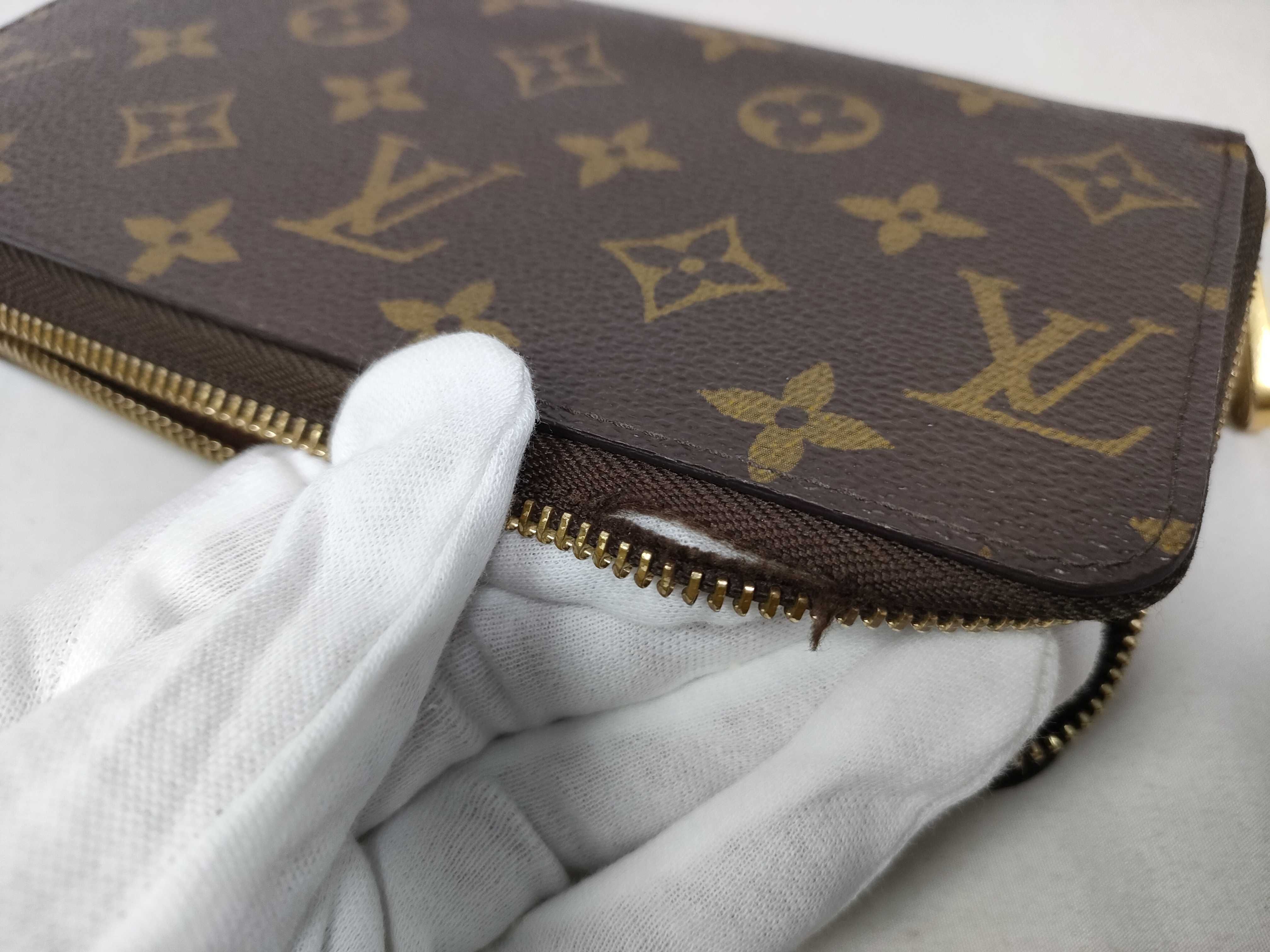 Monogram Louis Vuitton Monogram Zippy Wallet — view 10