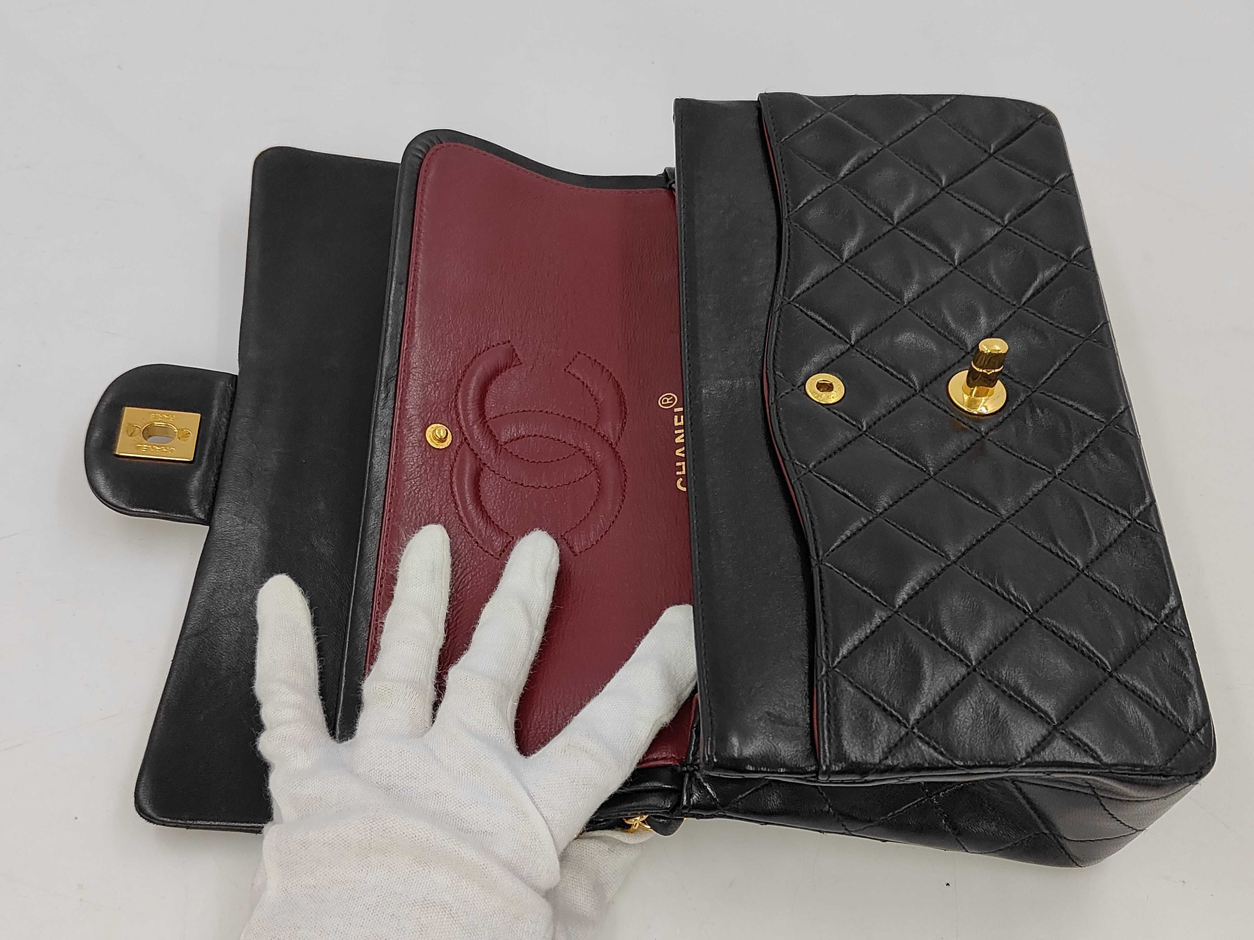 Matelassé 25W Flap Double Chain Lambskin Shoulder Bag — view 11