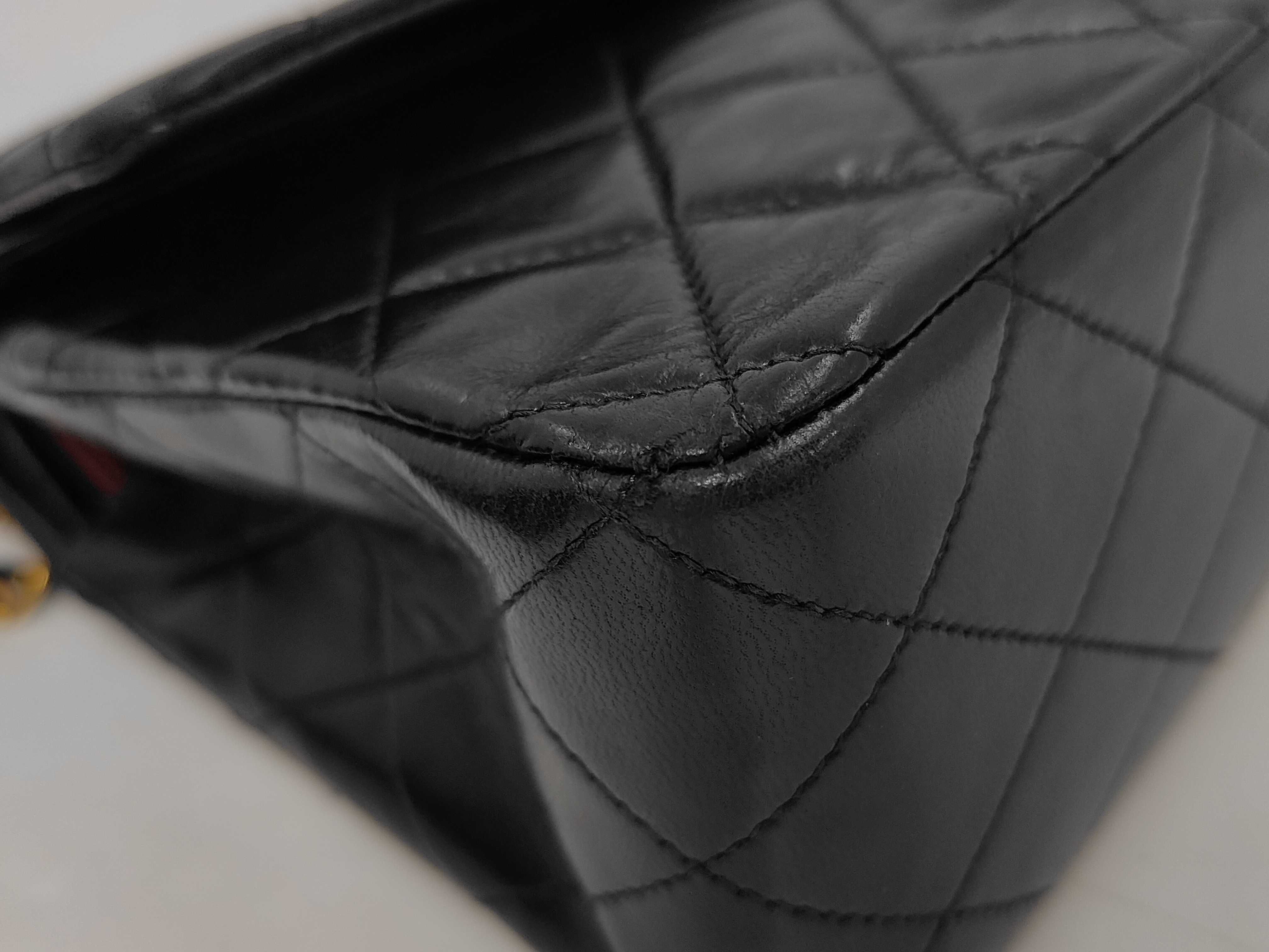 Matelassé 25W Flap Double Chain Lambskin Shoulder Bag — view 3