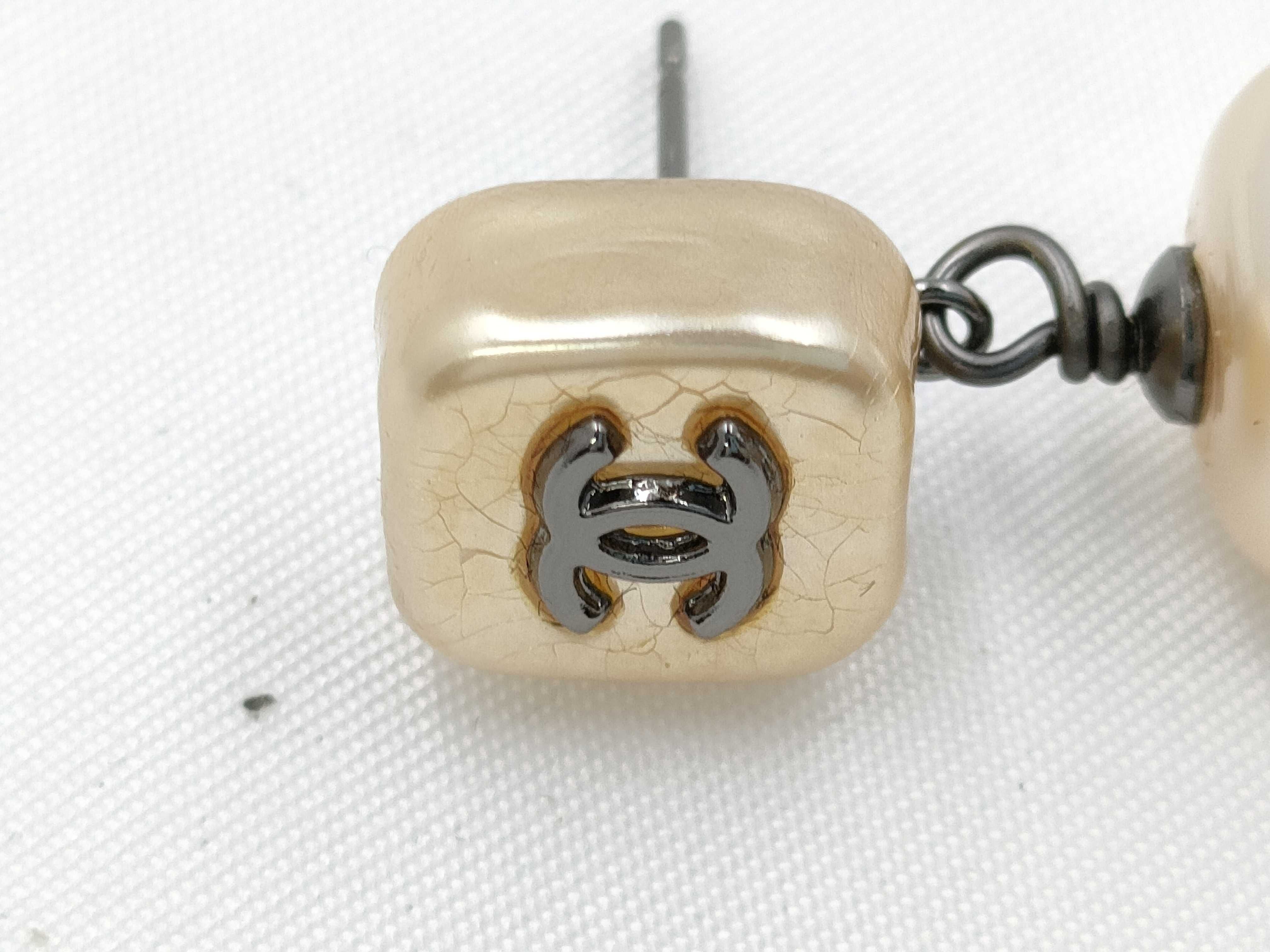Coco Mark 02A Cube Pearl Earrings — view 3