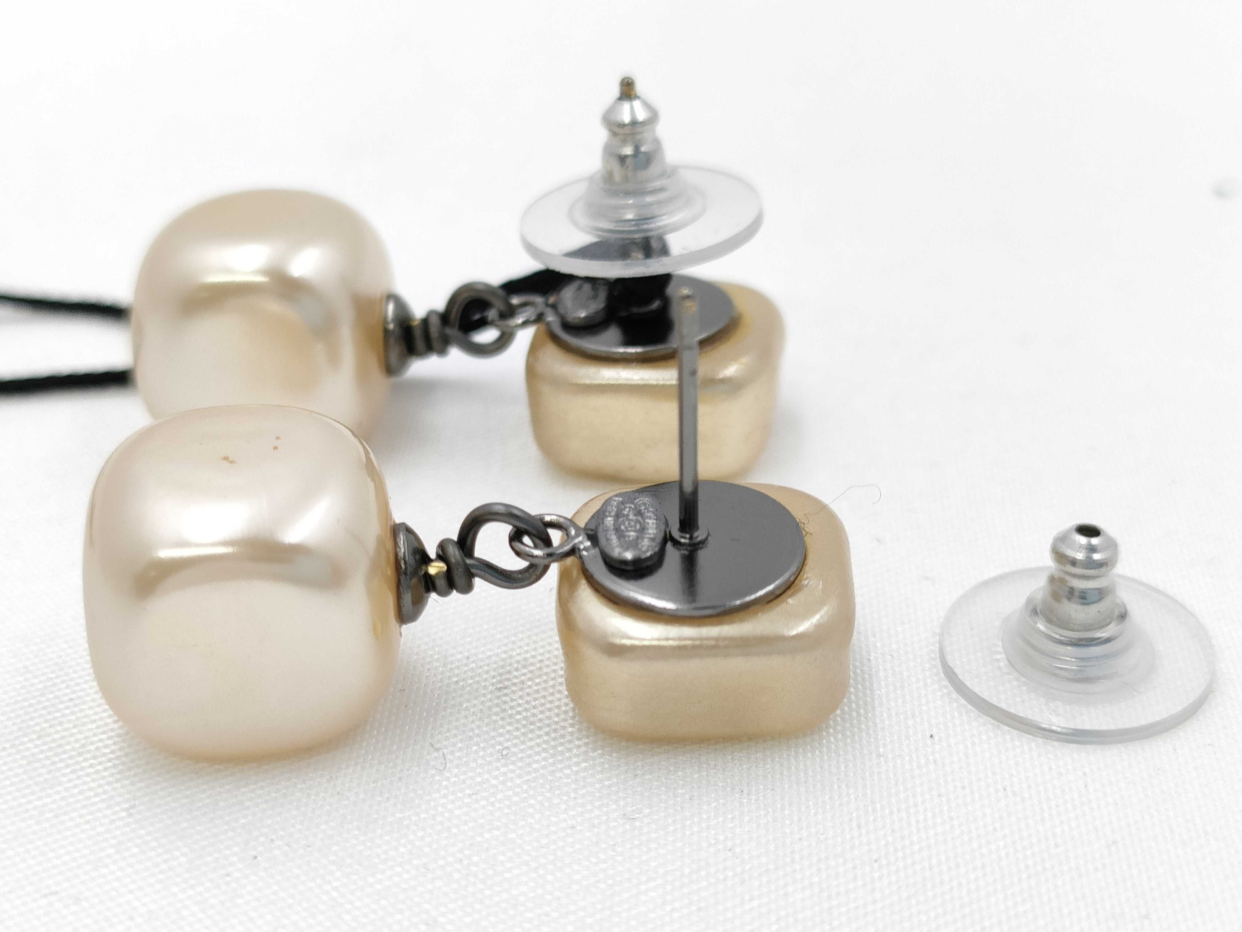 Coco Mark 02A Cube Pearl Earrings — view 5