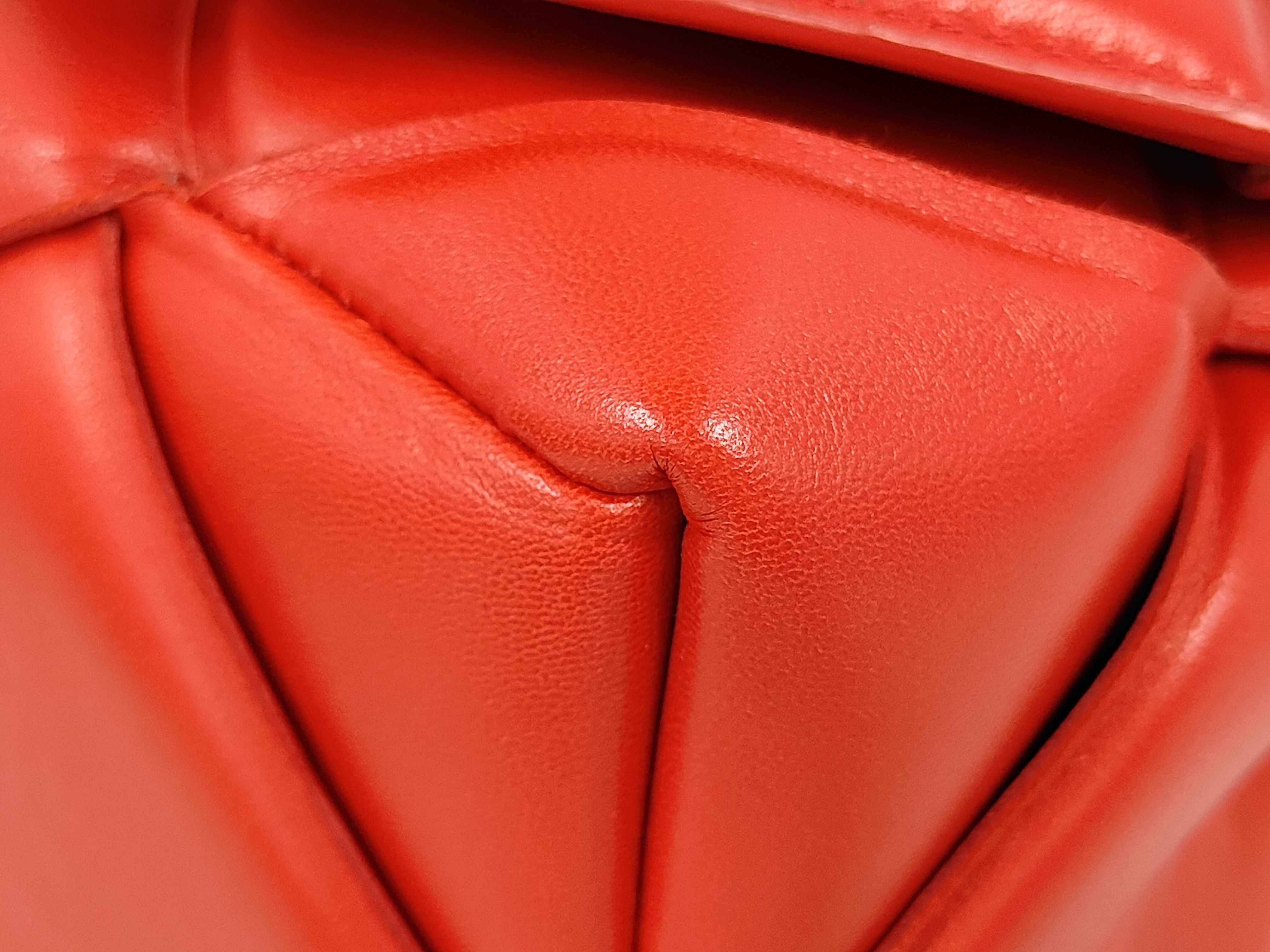 Top Handle Maxi Intrecciato Red Shoulder Bag 632647 — view 4
