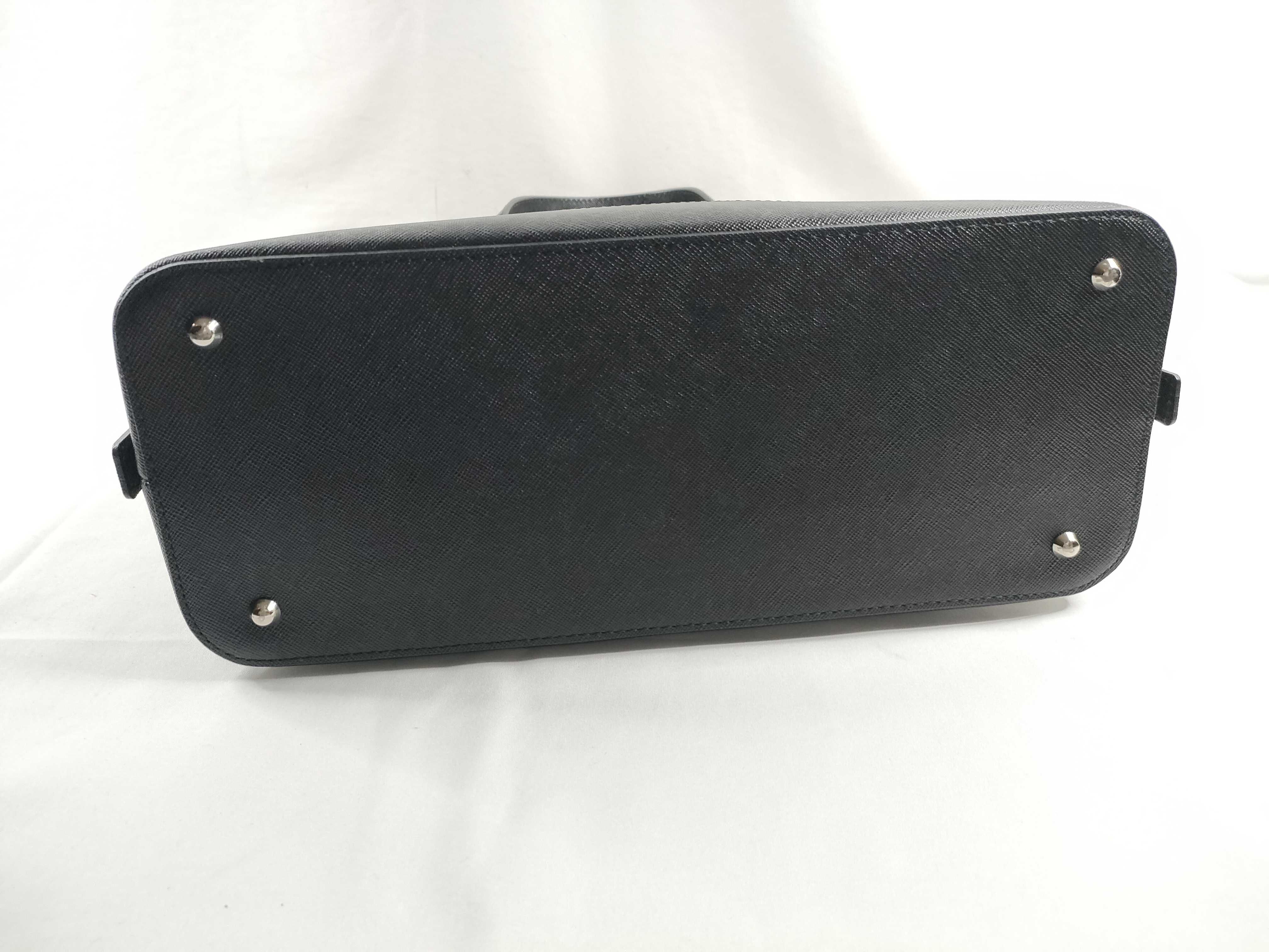 handbag — view 4