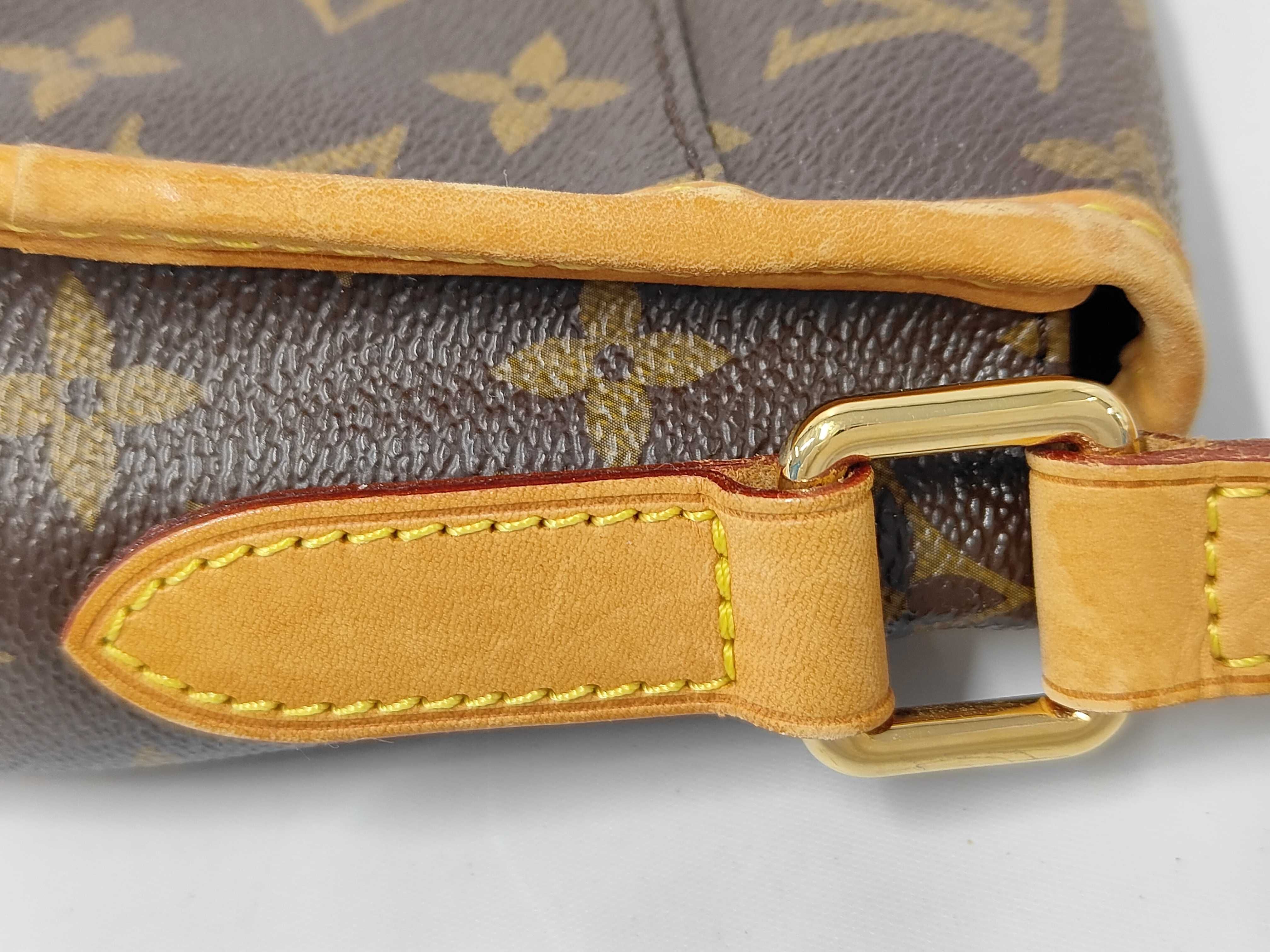 LV Menilmontant Shoulder Bag — view 6