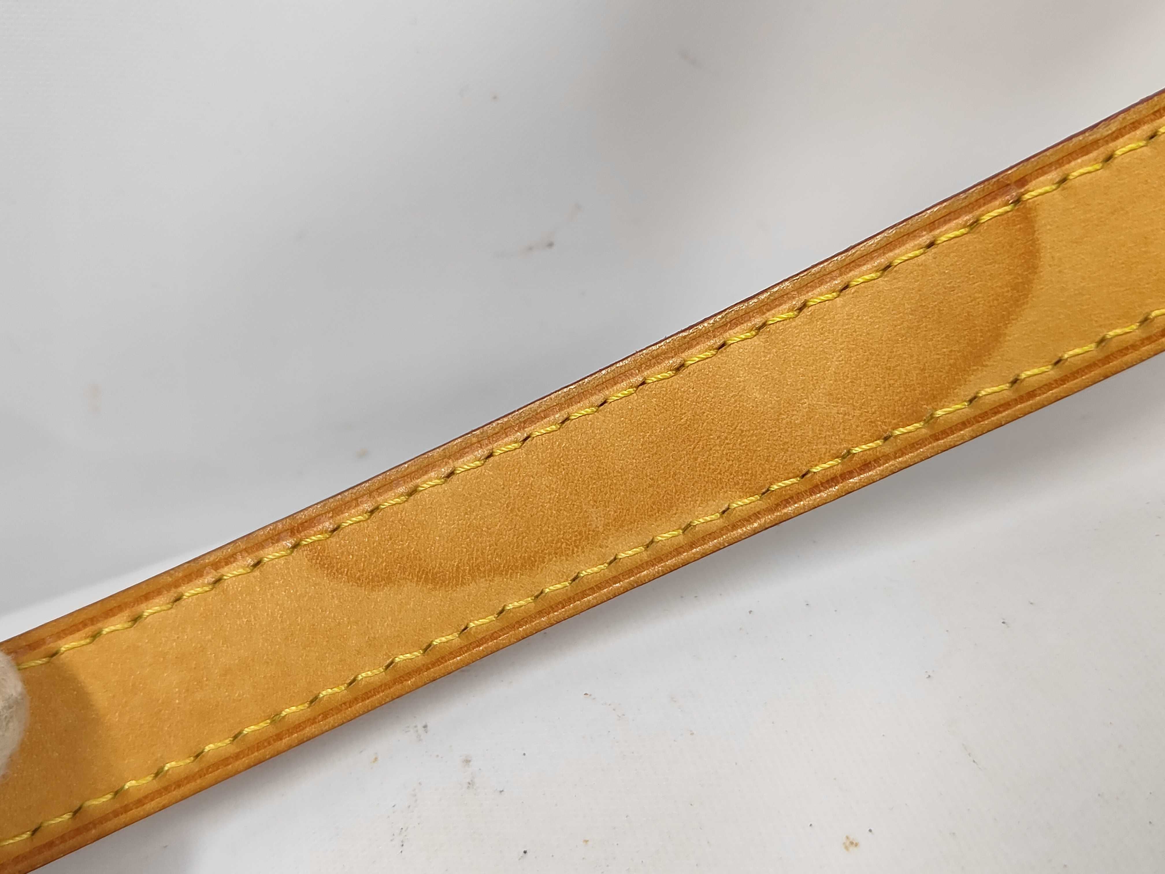 LV Menilmontant Shoulder Bag — view 7