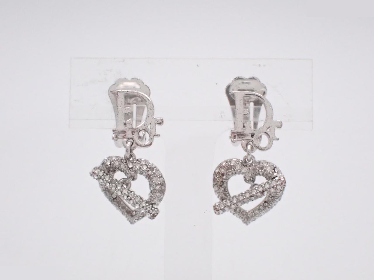 Other lines: Precious metals and earrings