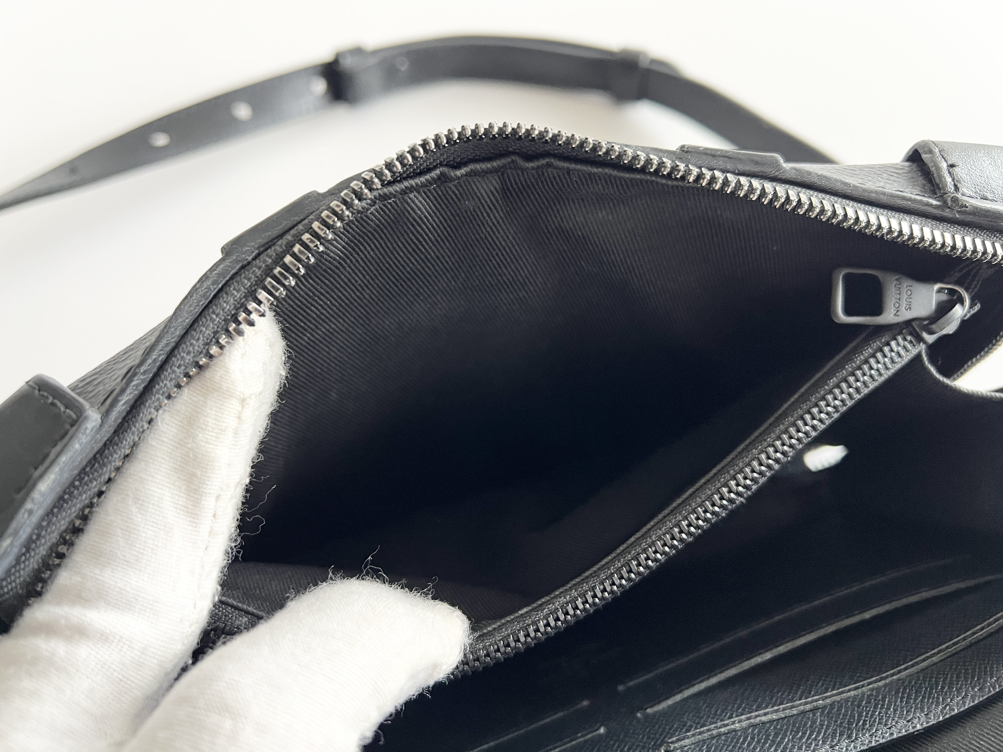 Monogram Eclipse Soft Trunk Shoulder Wallet Leather Shoulder Bag — view 8