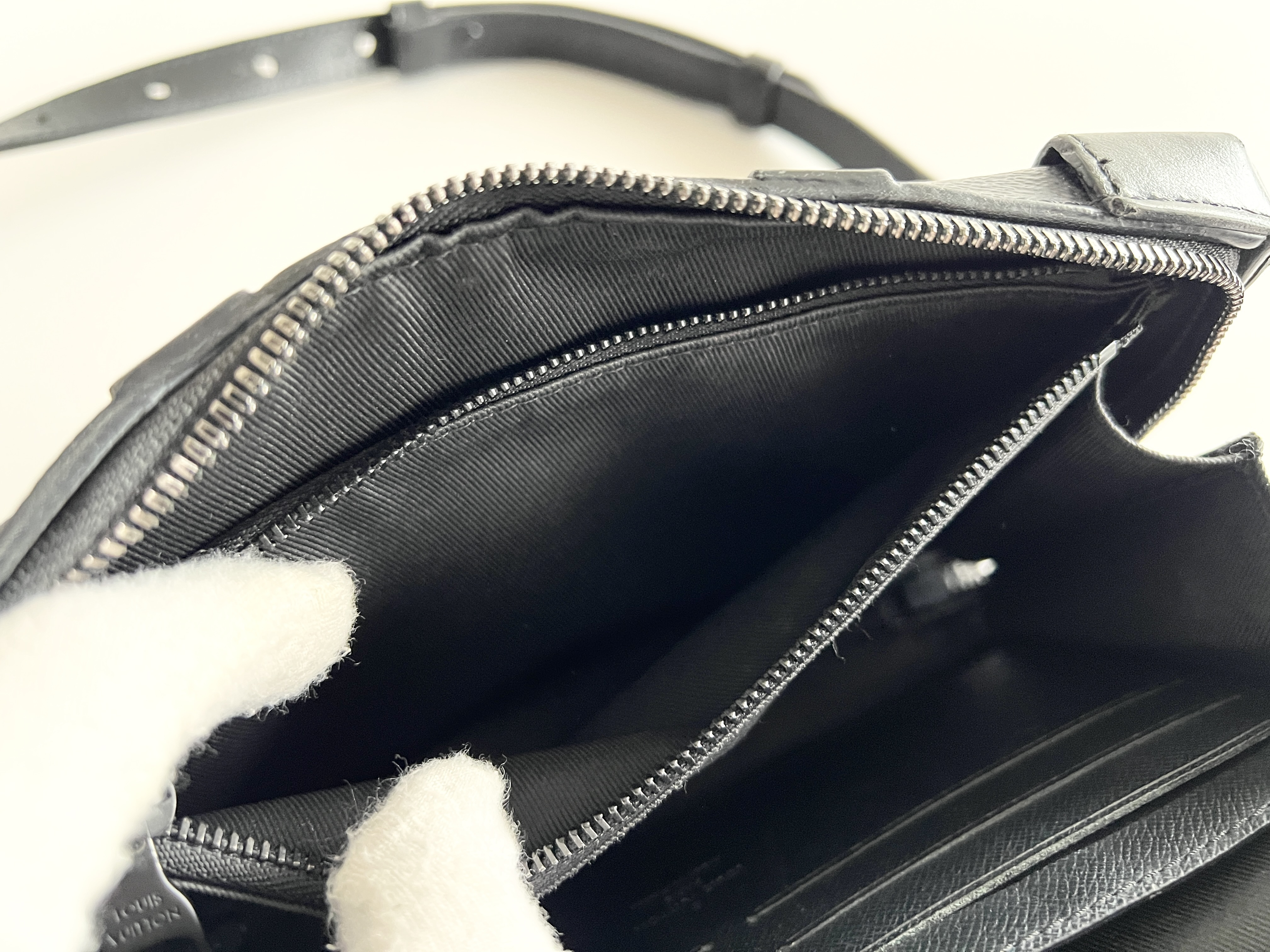 Monogram Eclipse Soft Trunk Shoulder Wallet Leather Shoulder Bag — view 9