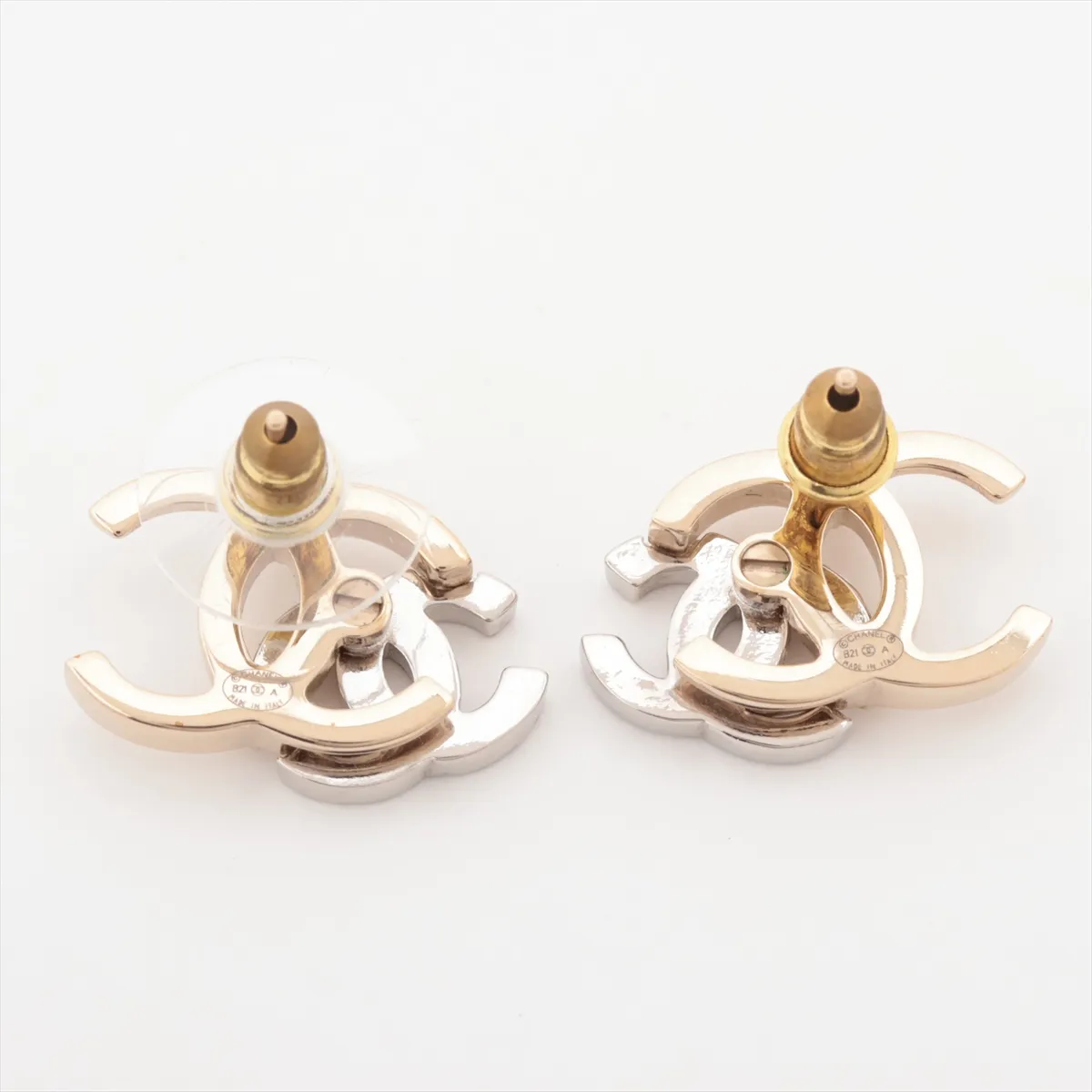 Coco Mark B21A Earrings (Pair) GP x Rhinestone Gold. — view 2