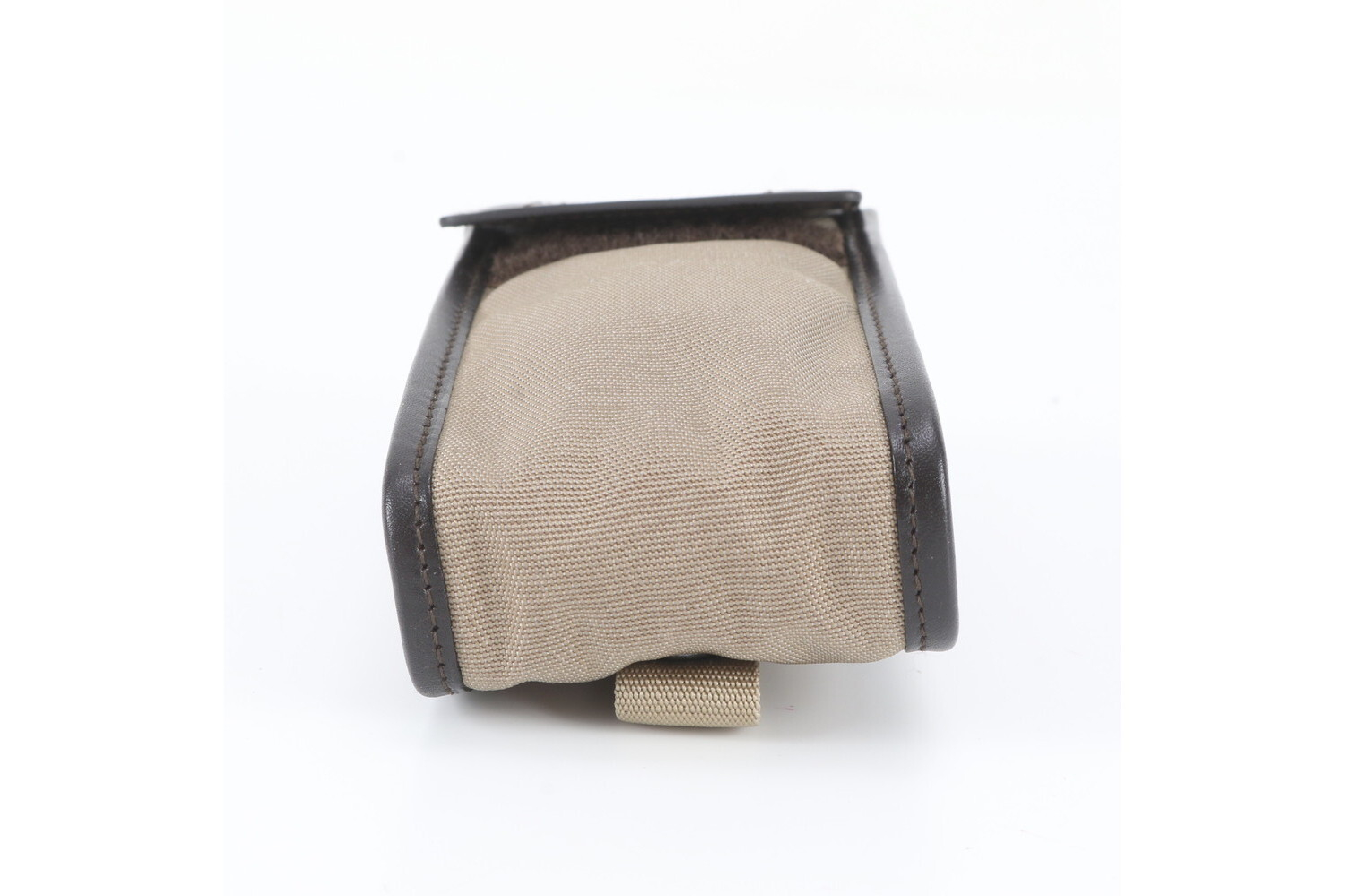 belt, pouch, and other accessories — view 4