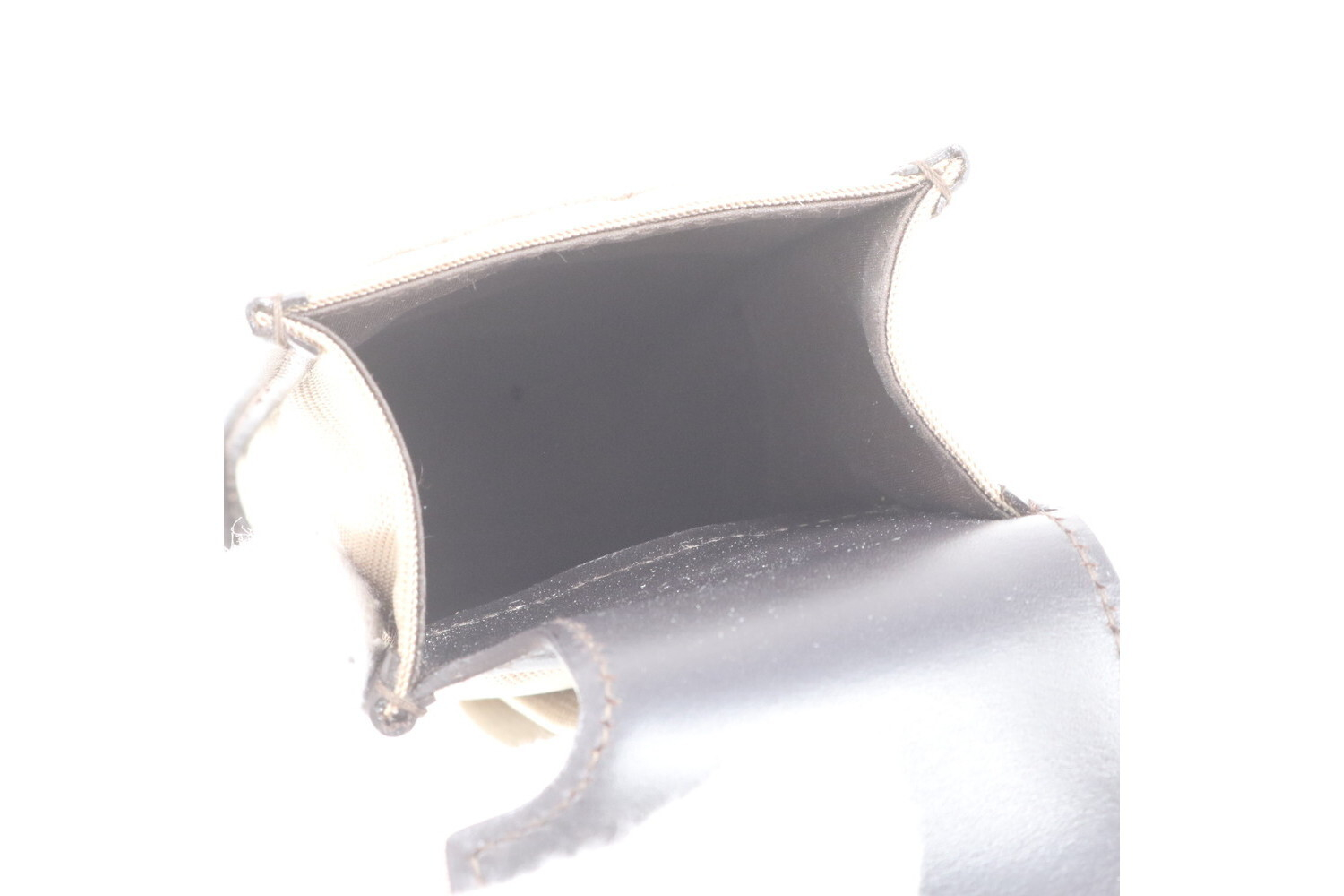 belt, pouch, and other accessories — view 6