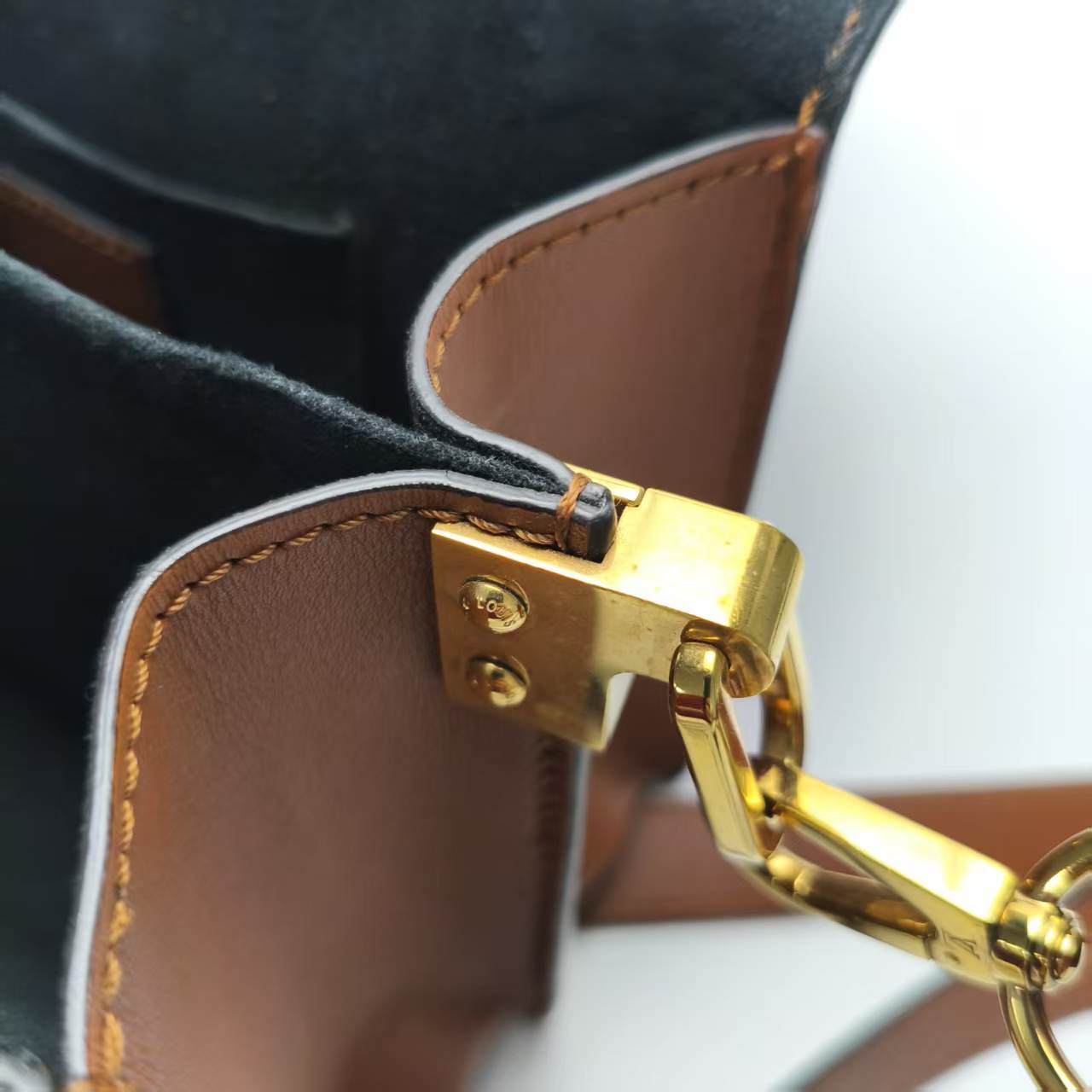 【*Shipped from: China*】LOUIS VUITTON Dauphine PU Shoulder Bag — view 12
