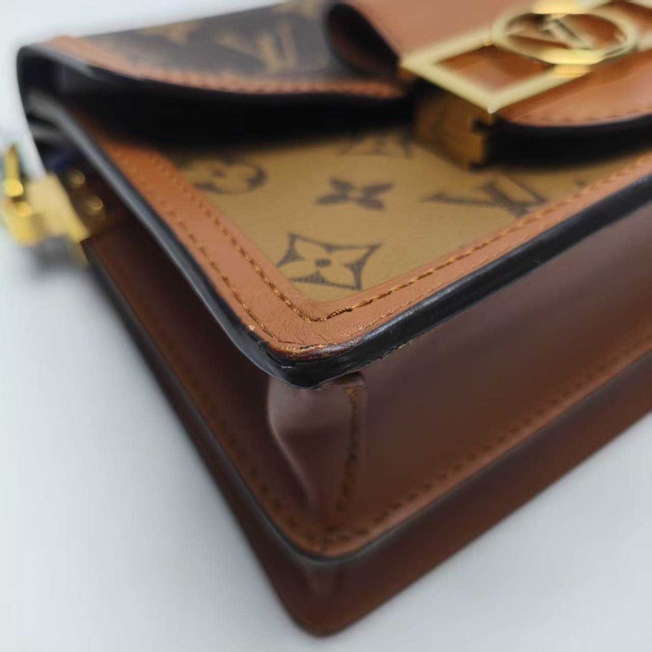 【*Shipped from: China*】LOUIS VUITTON Dauphine PU Shoulder Bag — view 6