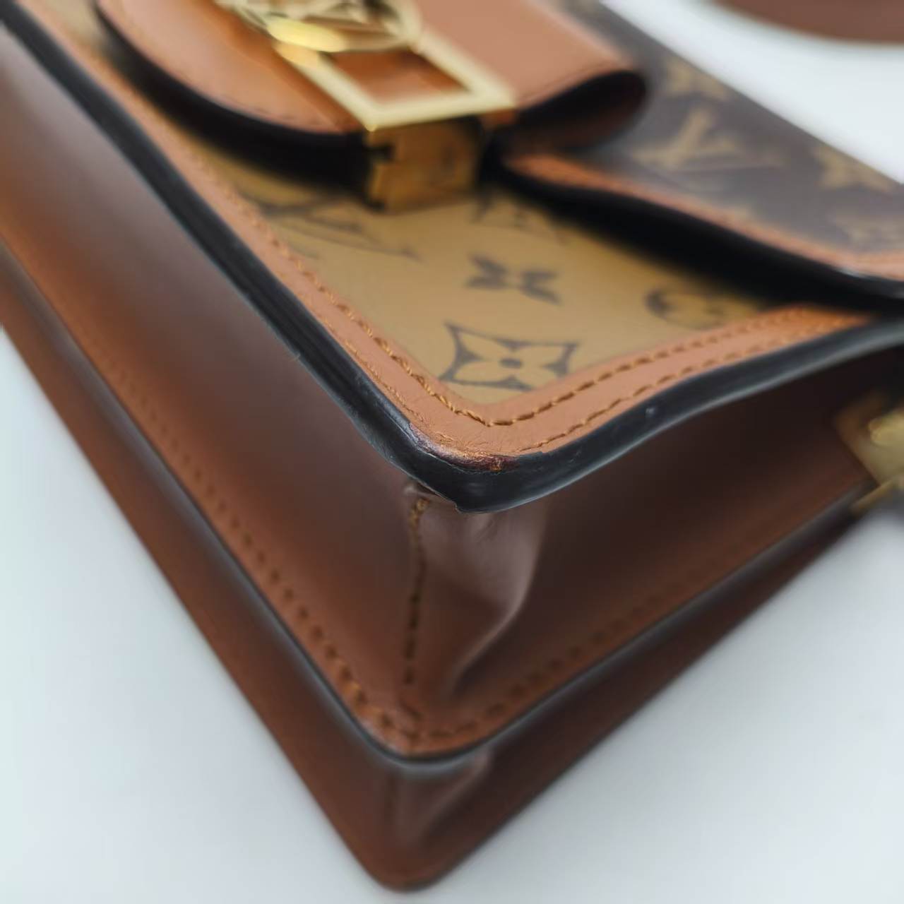 【*Shipped from: China*】LOUIS VUITTON Dauphine PU Shoulder Bag — view 7