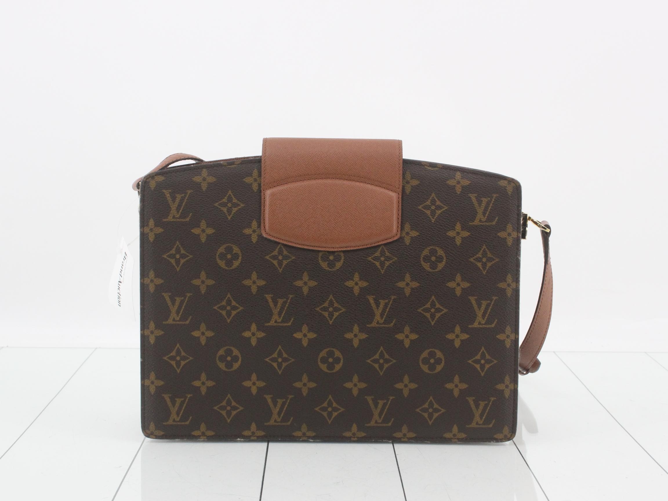 Cruselle — view 2