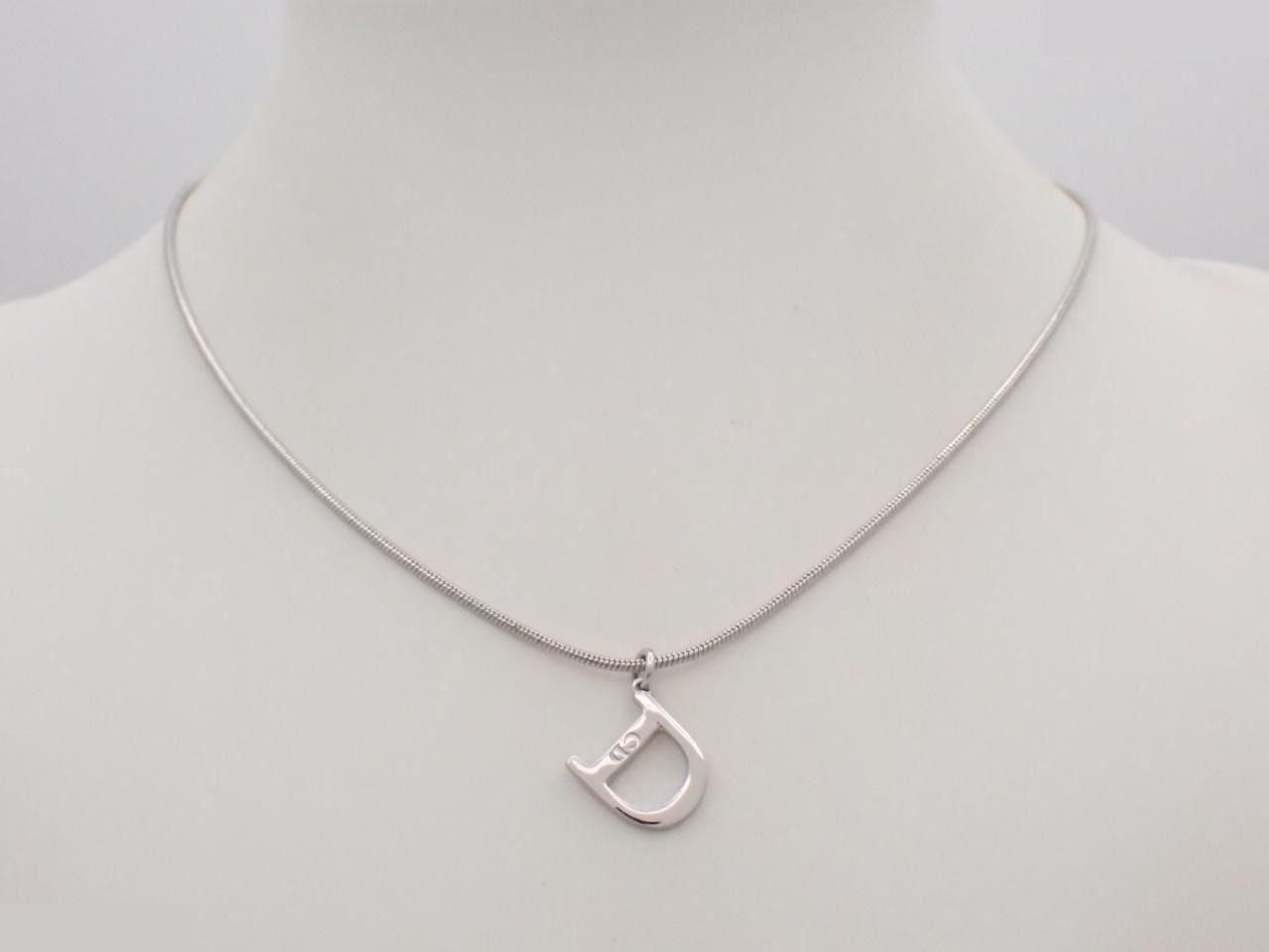 necklace — view 3
