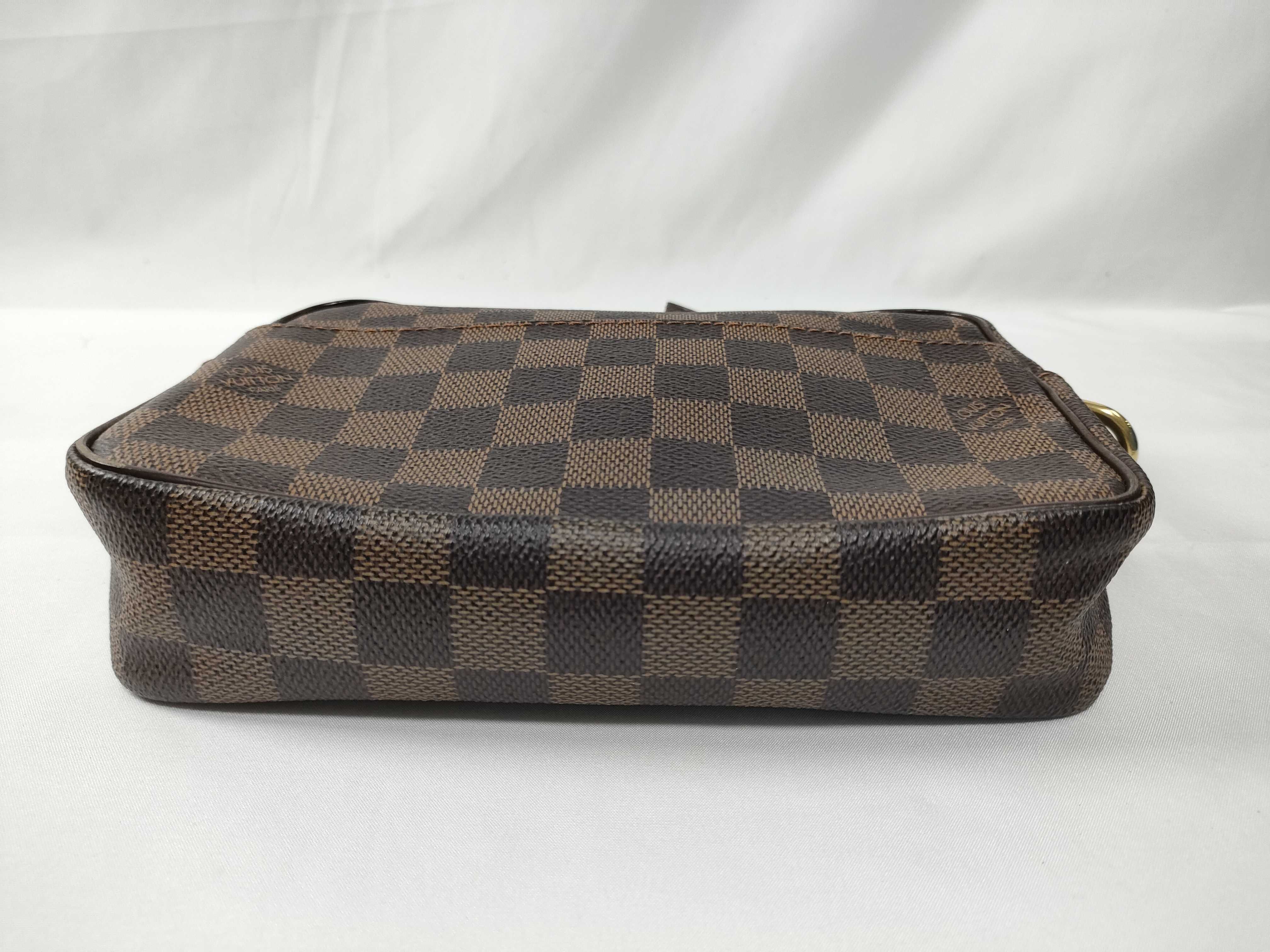 Damier Pochette Bi-fold Macao N61739 TH1008 Second Bag — view 3