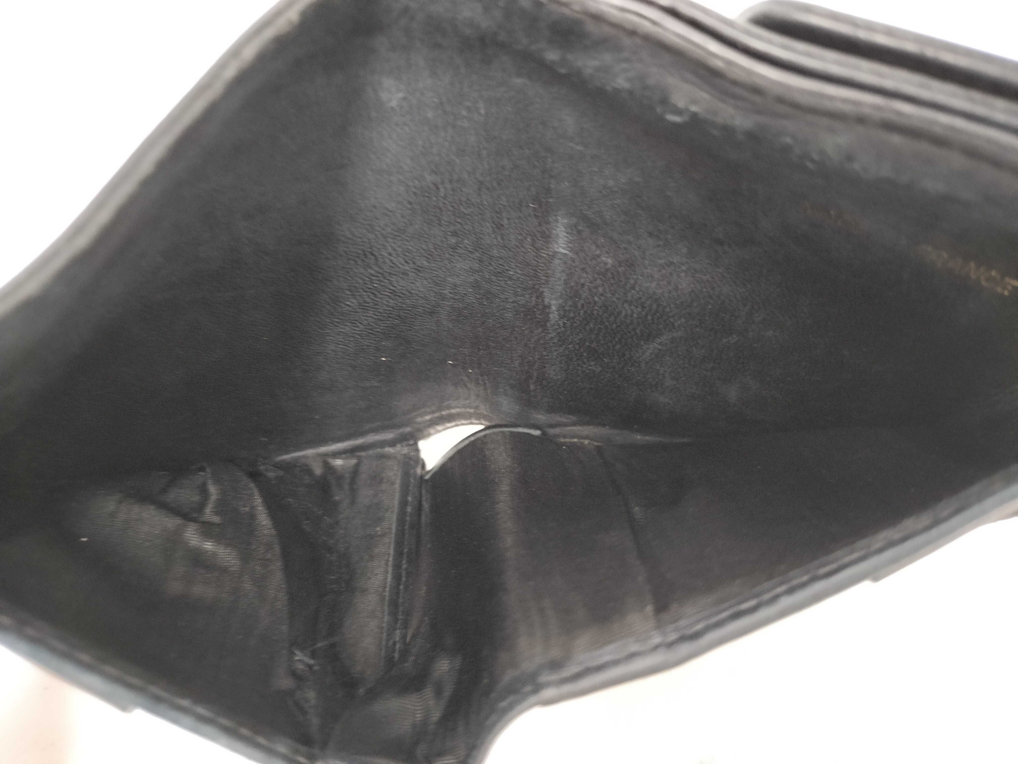Caviar Skin Bi-fold Wallet — view 13