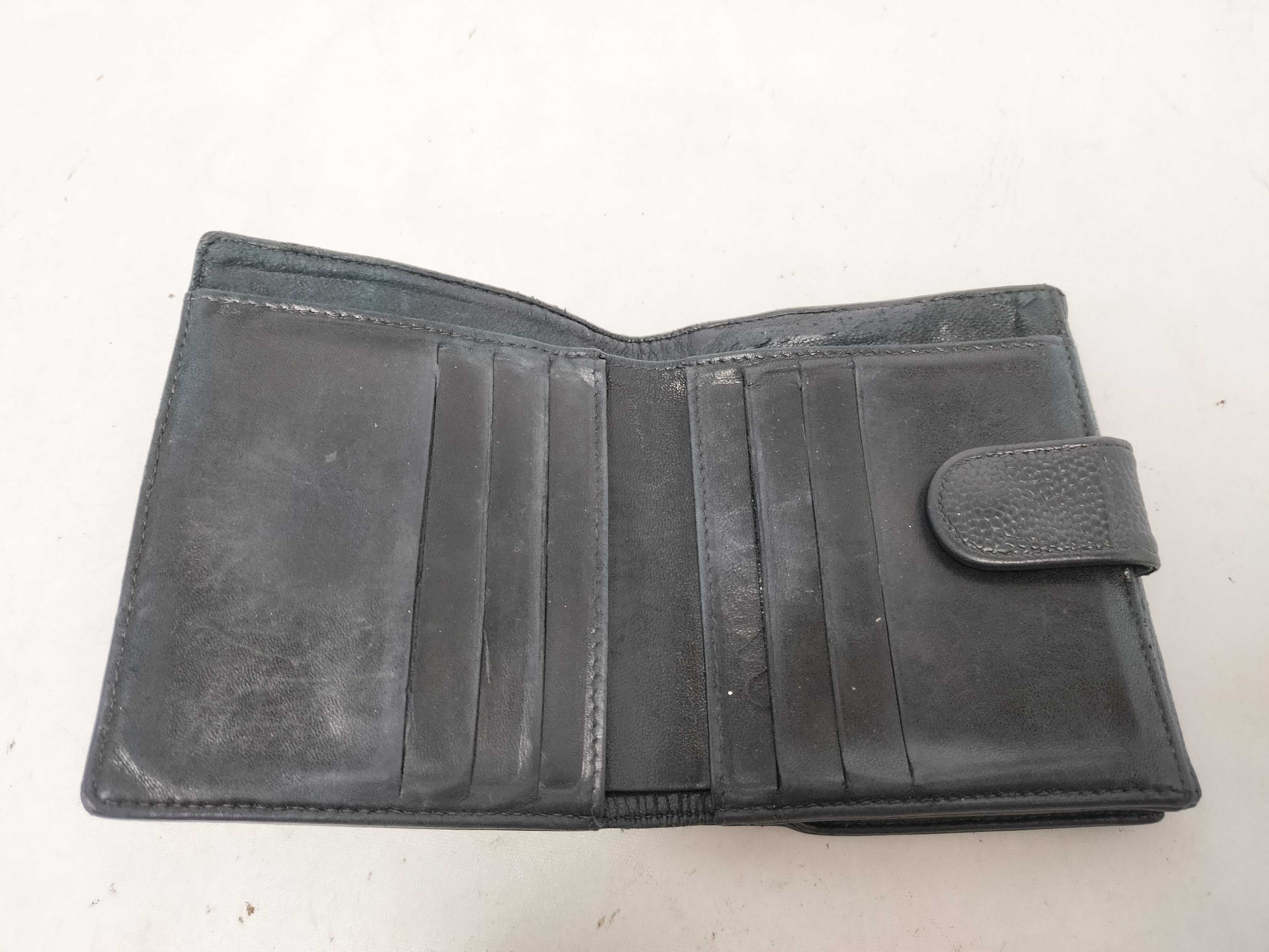 Caviar Skin Bi-fold Wallet — view 10