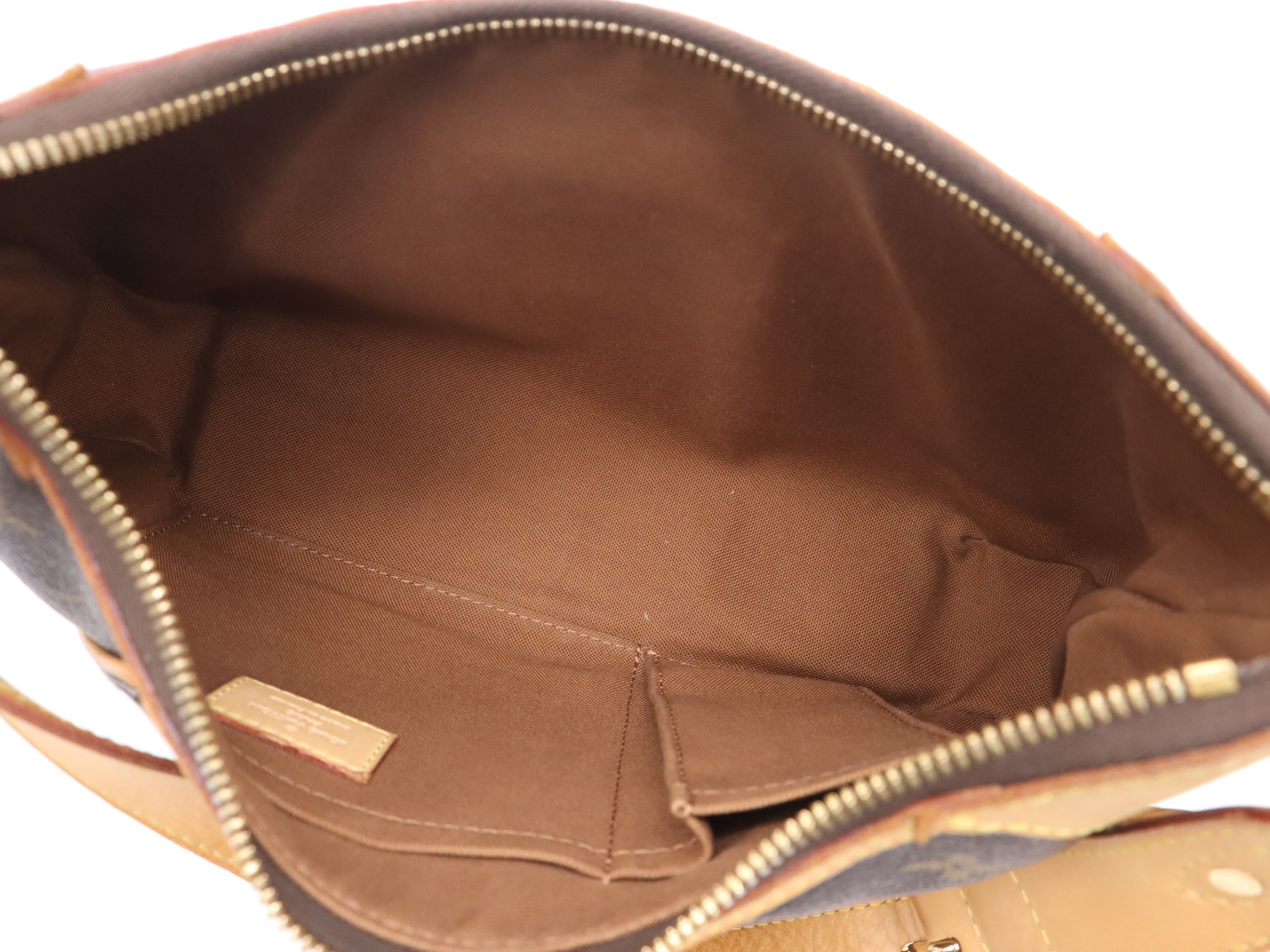 M56384 Monogram Thames PM Shoulder Bag — view 11
