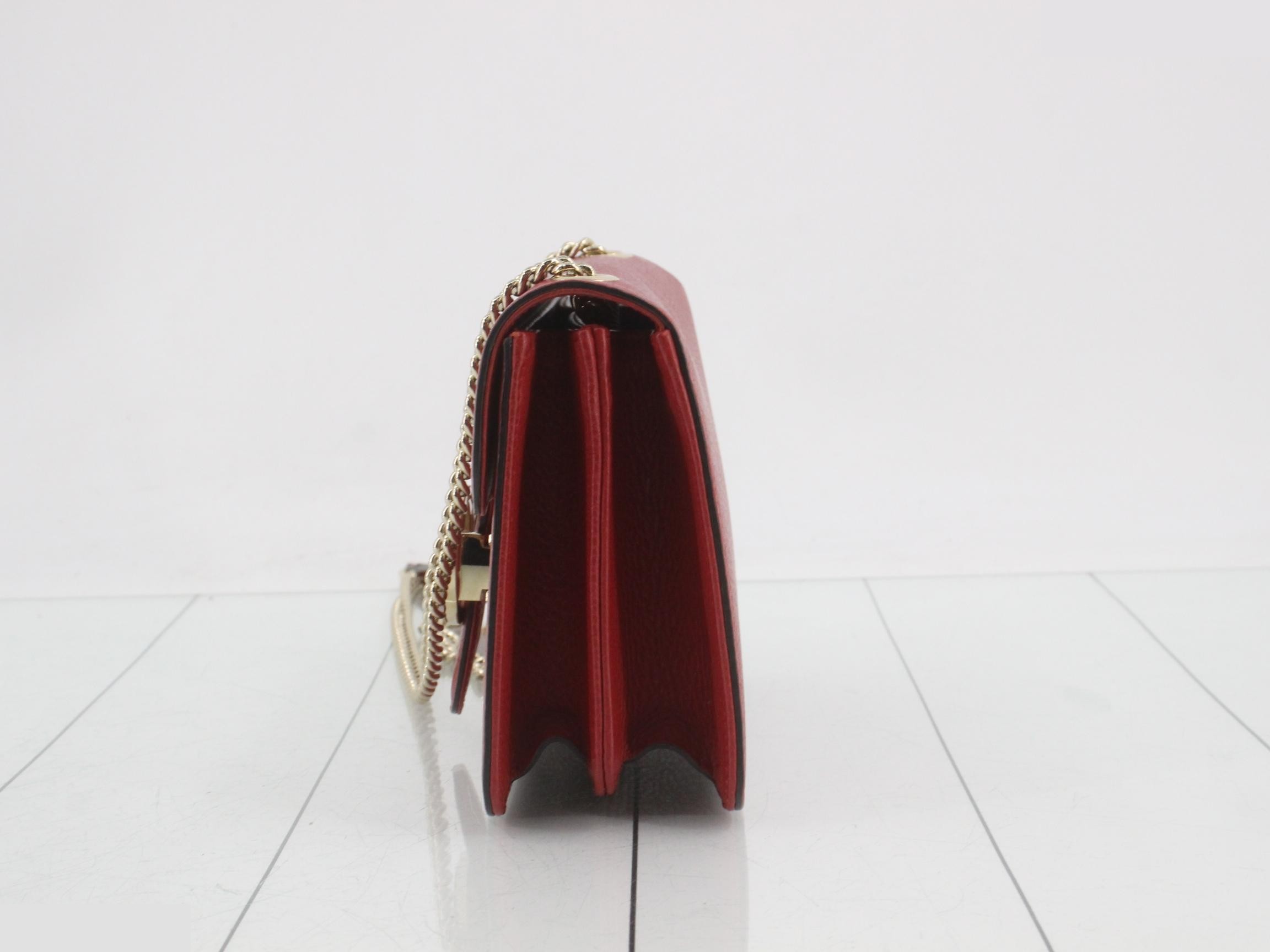 Interlocking G Leather Chain Shoulder Bag — view 3