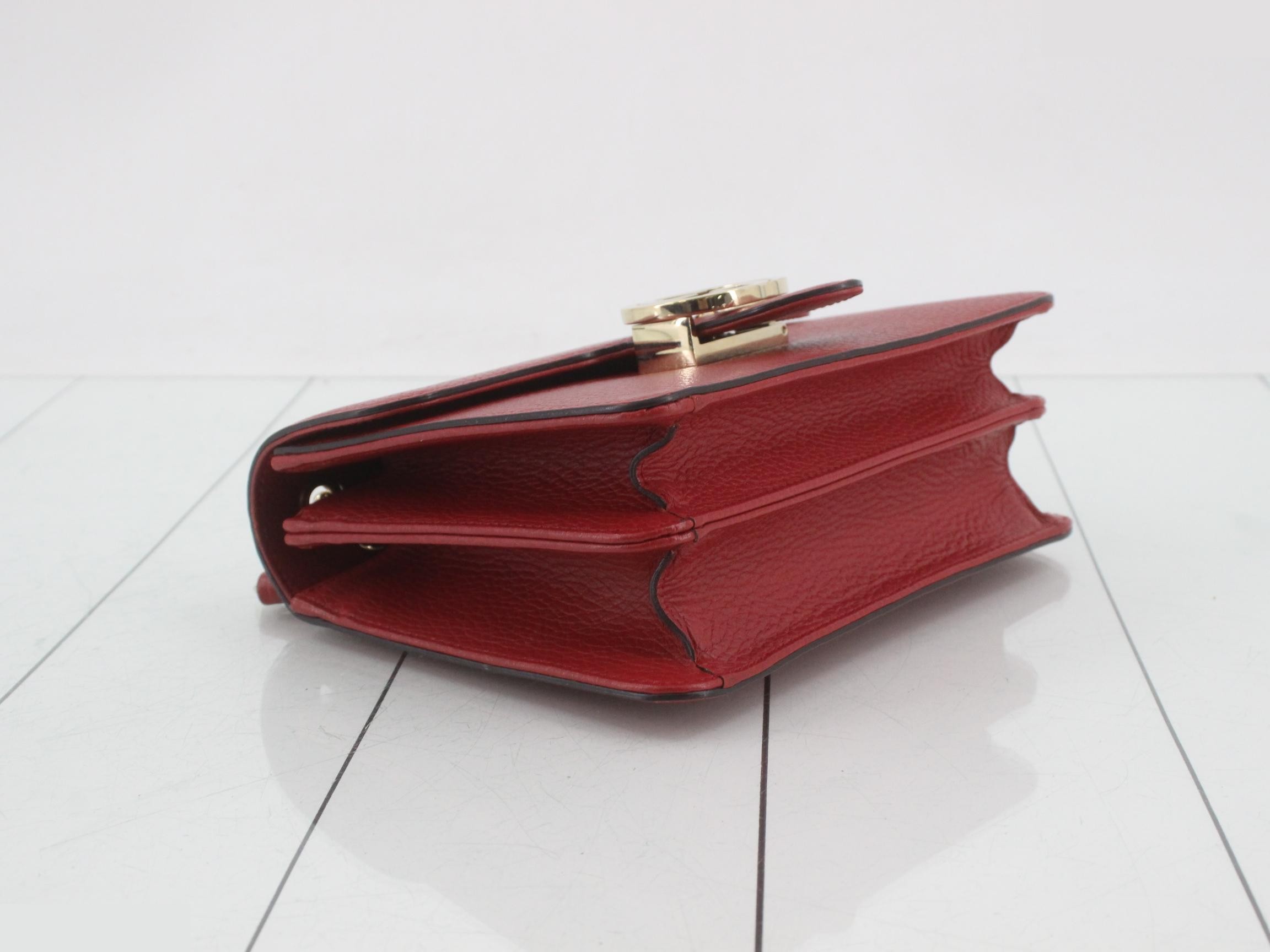 Interlocking G Leather Chain Shoulder Bag — view 5