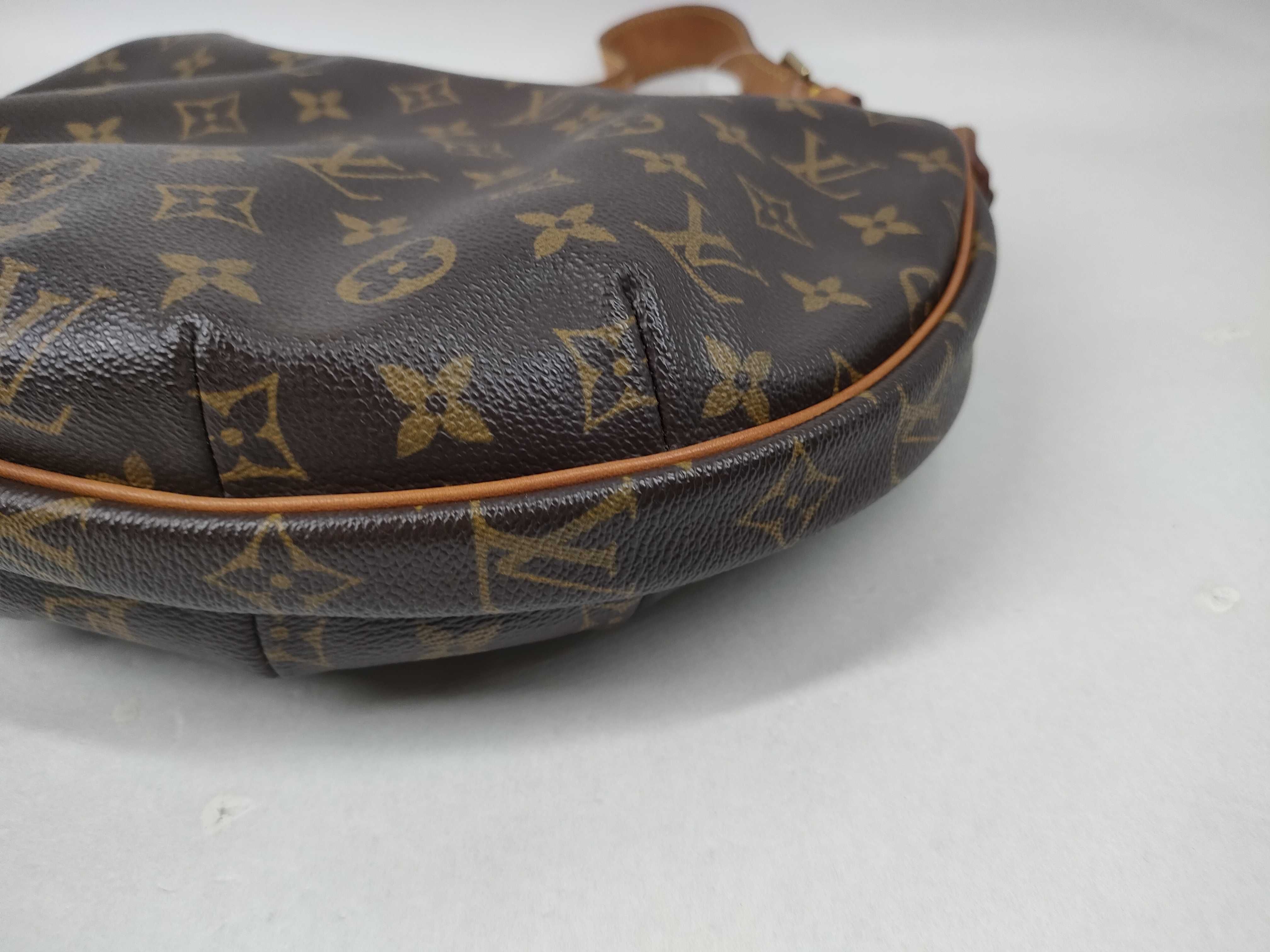 Monogram M51512 Croissant MM Shoulder Bag — view 8