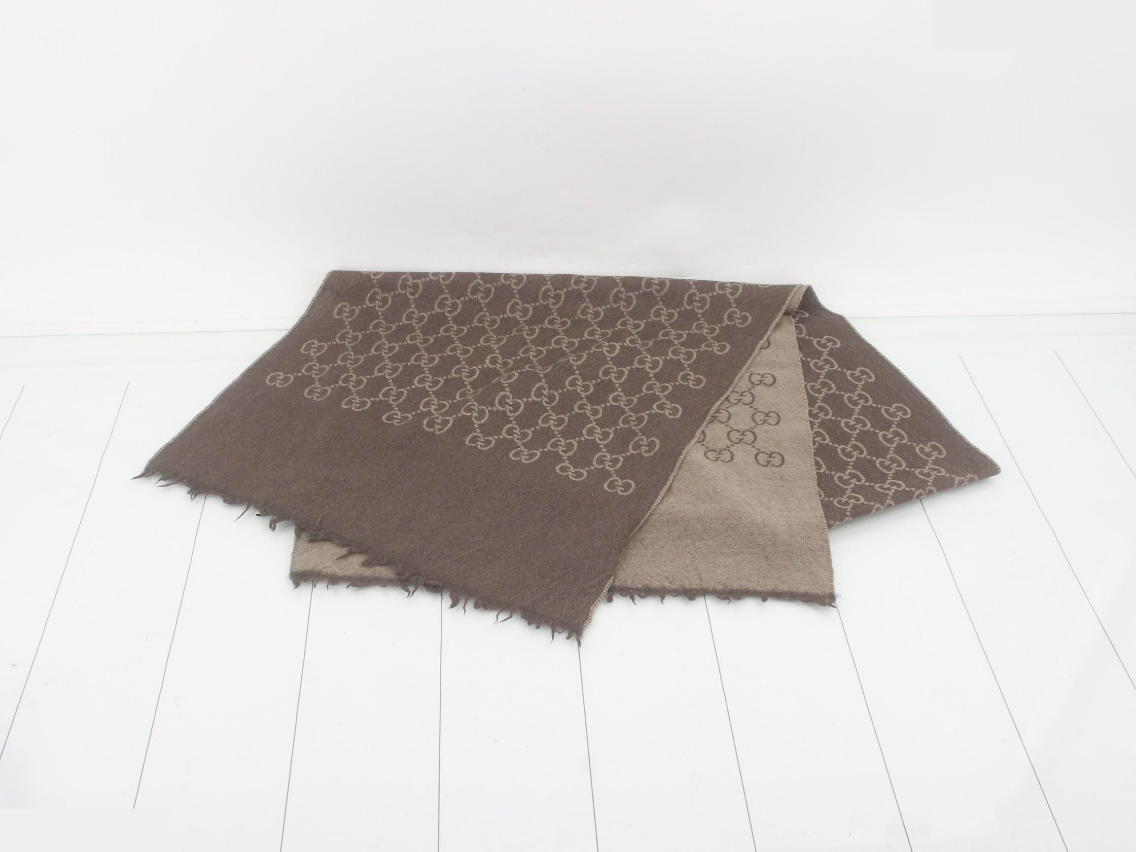 GG pattern stole, brown — view 2