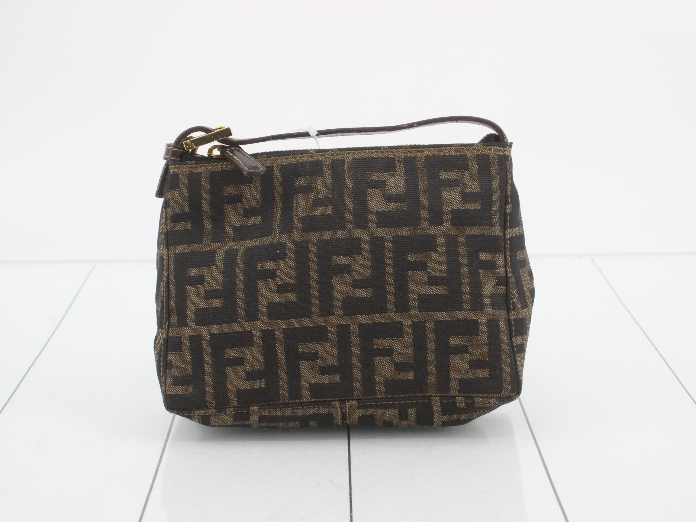 Zucca (bags) and pouches