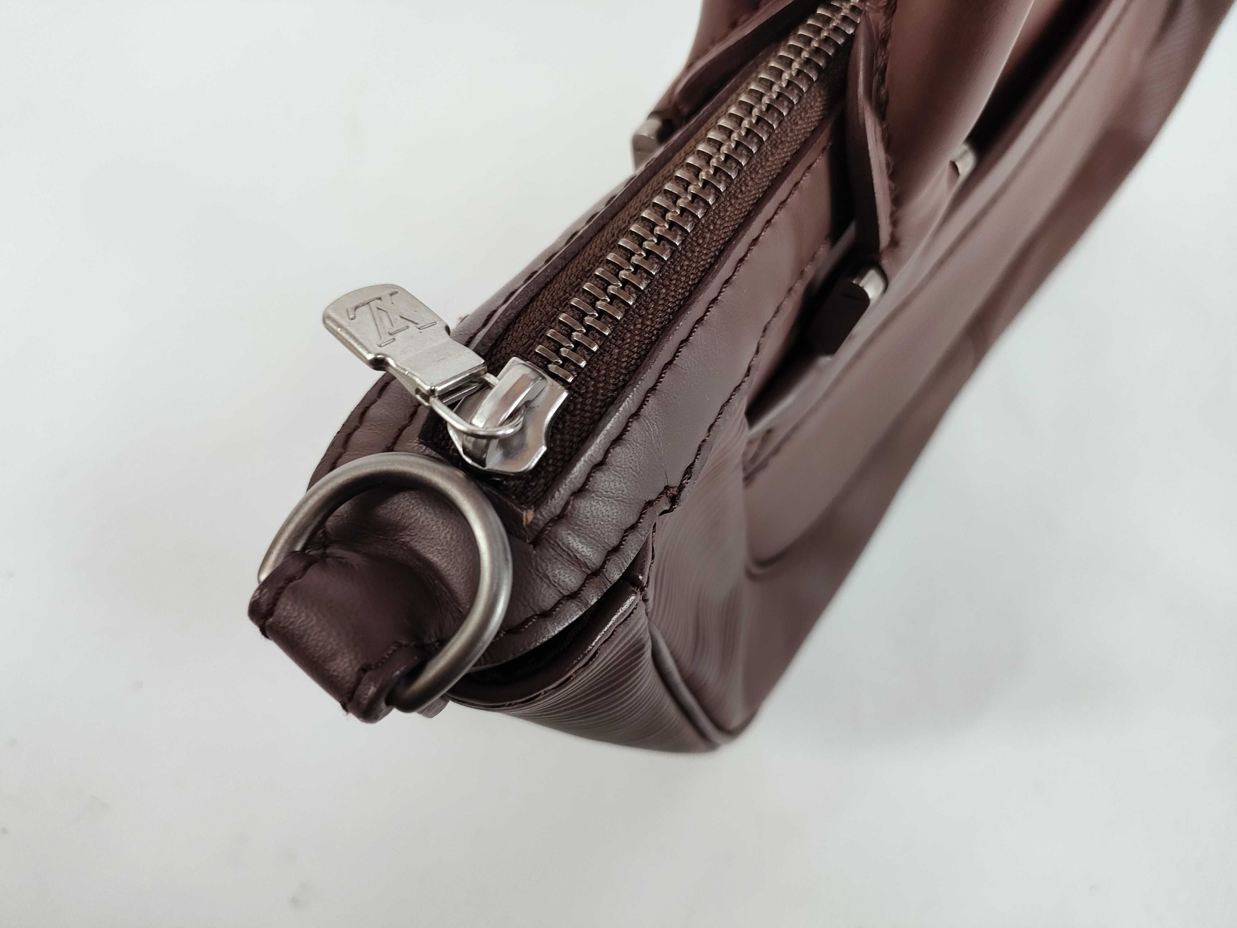 Epi Leather Danura PM M5891D AR0093 Handbag — view 8