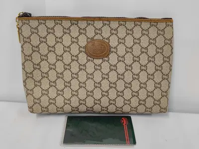 GG Supreme Second Bag Clutch Bag