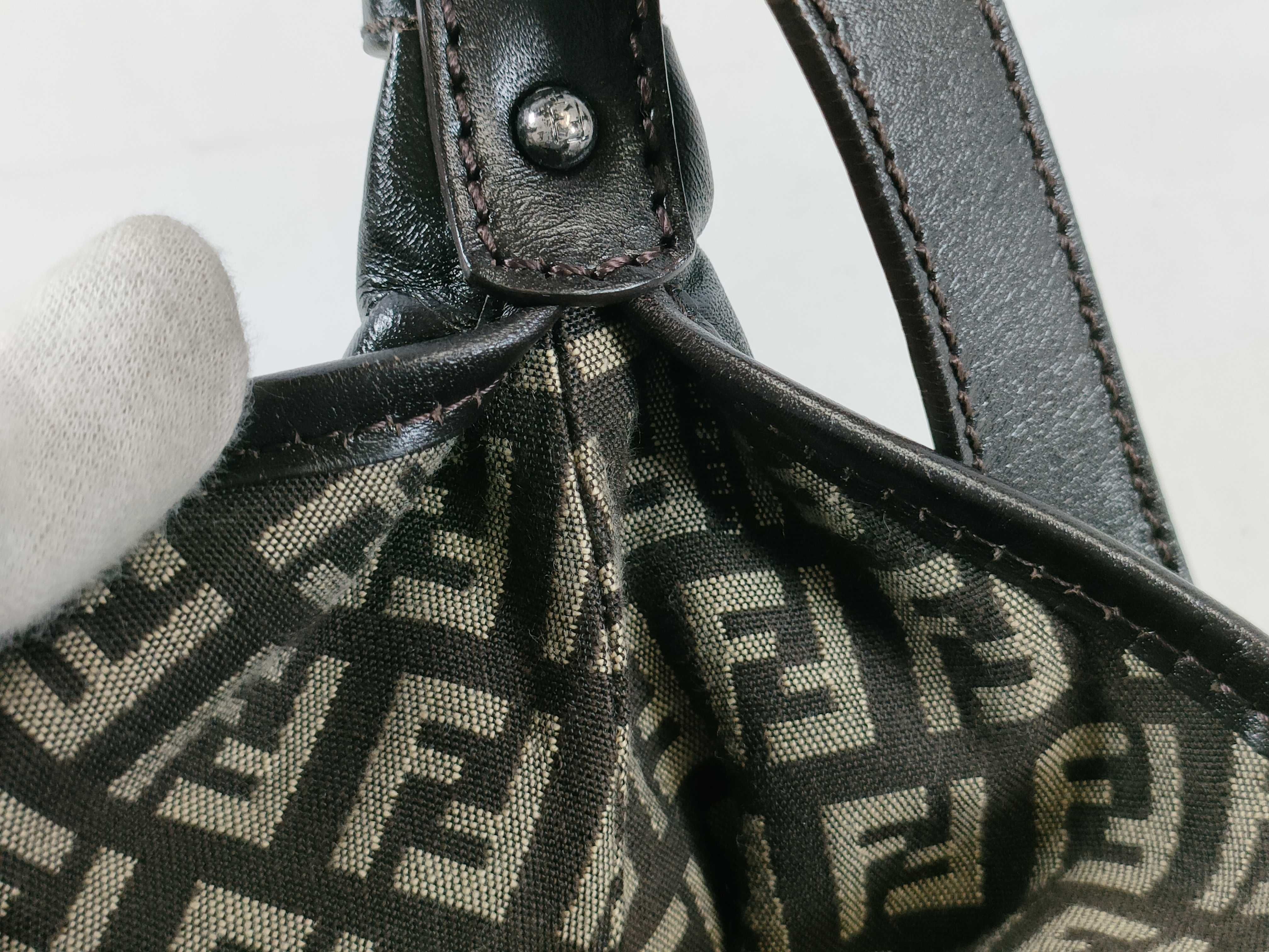 Zucchino One-Shoulder Bag (Shoulder Bag) — view 15
