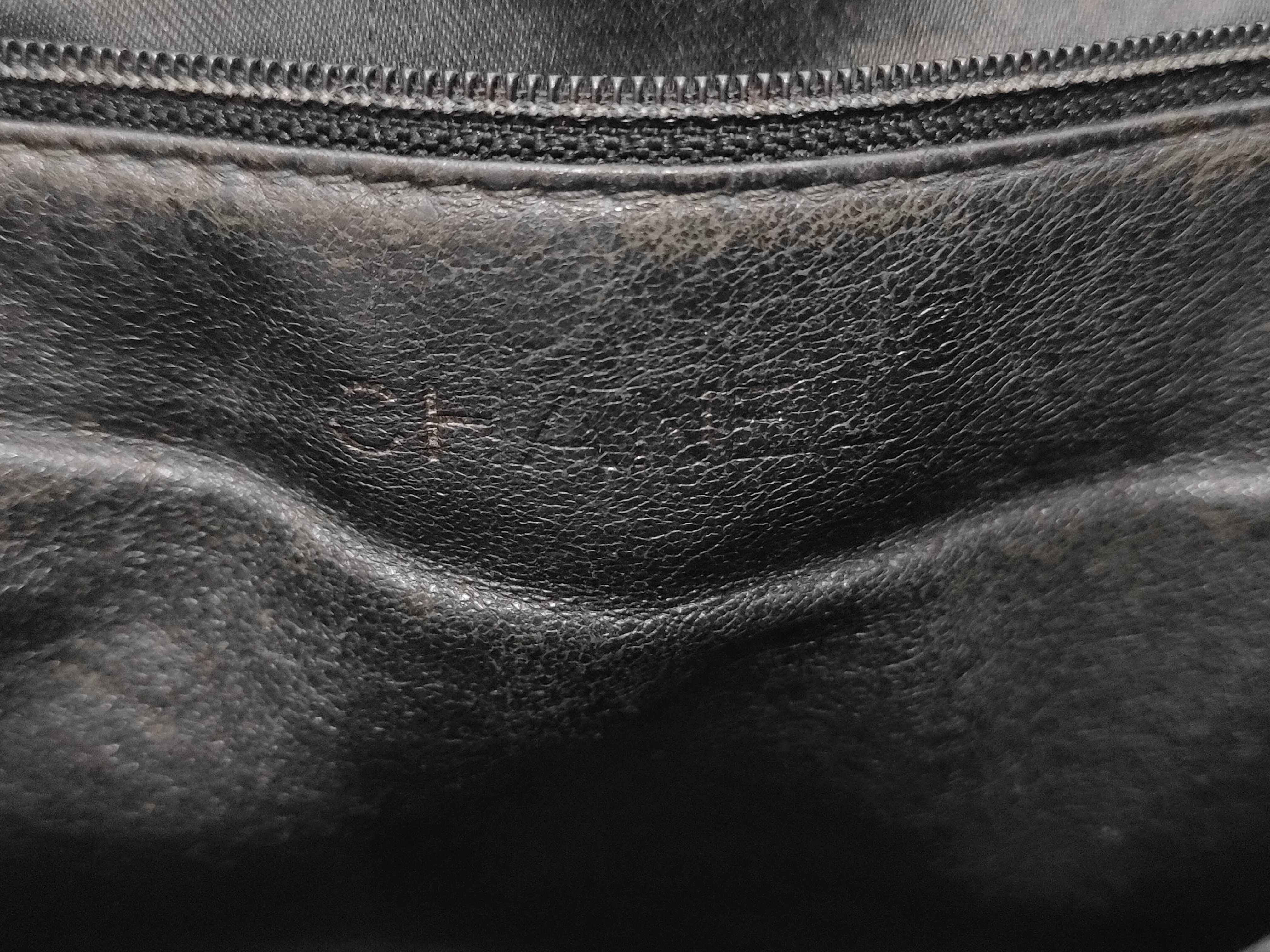 Matelassé Caviar Skin Shoulder Bag (with original seal, serial number in the 6th range) — view 11