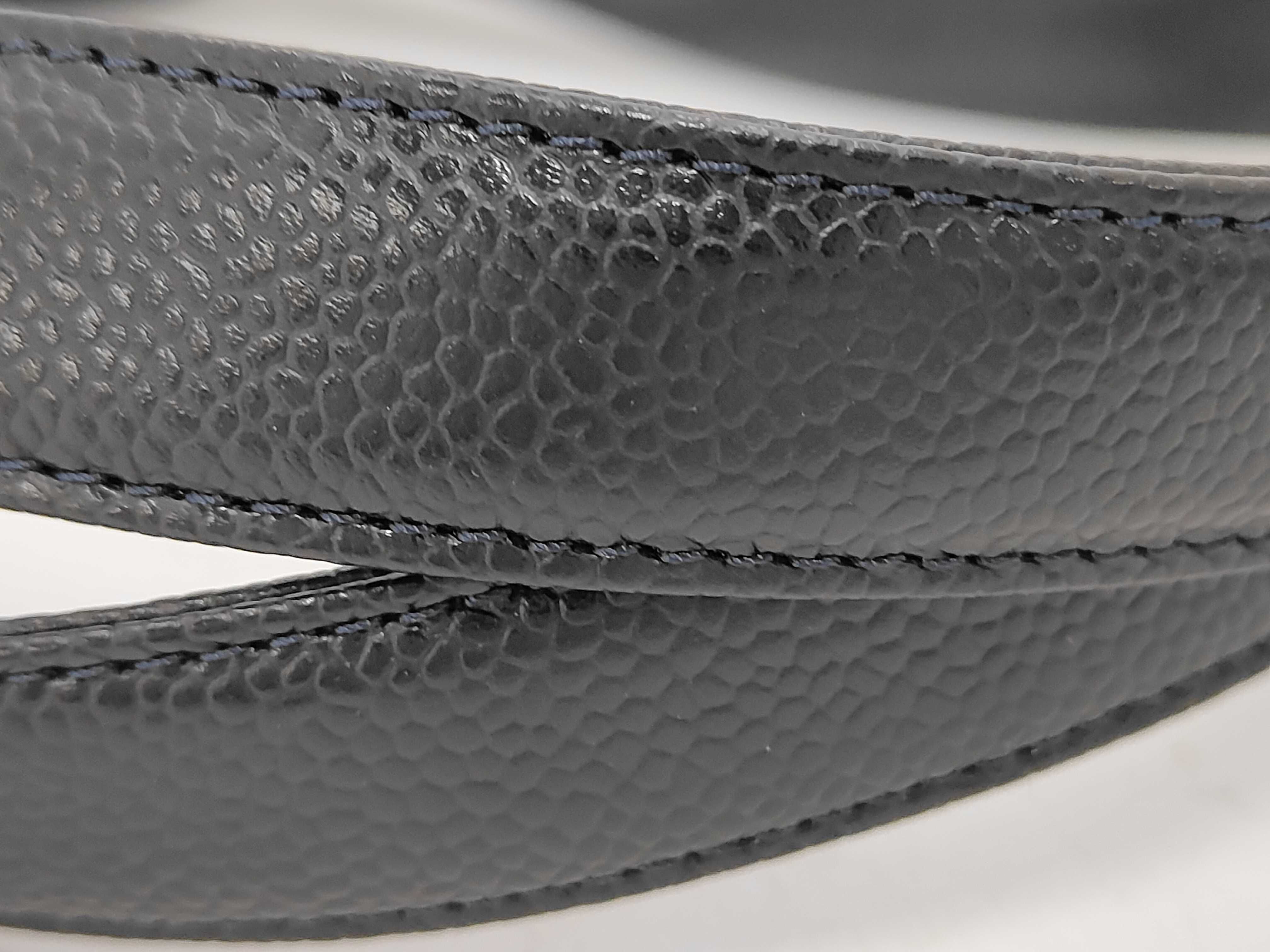 Matelassé Caviar Skin Shoulder Bag (with original seal, serial number in the 6th range) — view 4