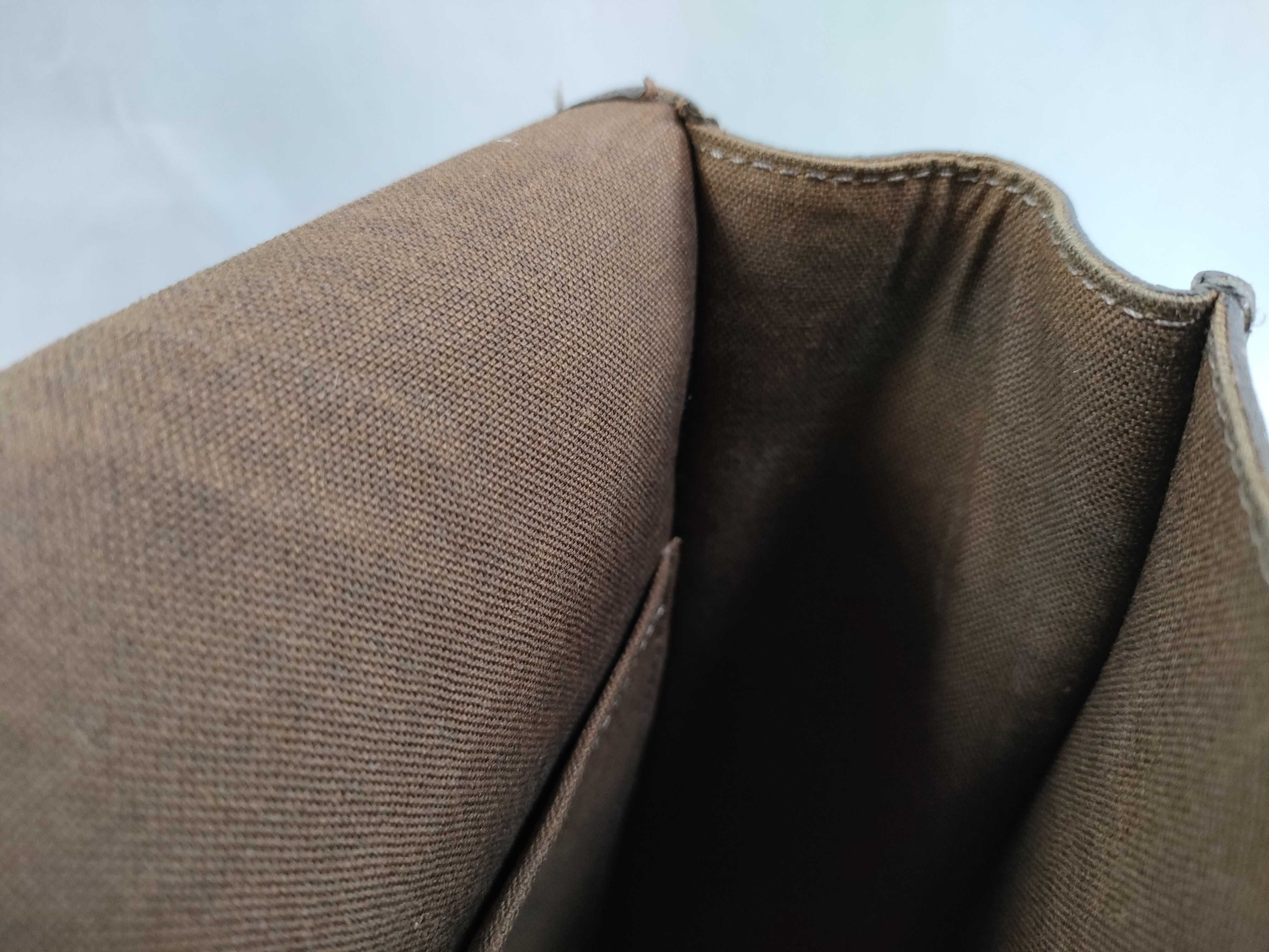 Taiga Louis Vuitton LV Mark Taiga Andrei Shoulder Bag — view 10