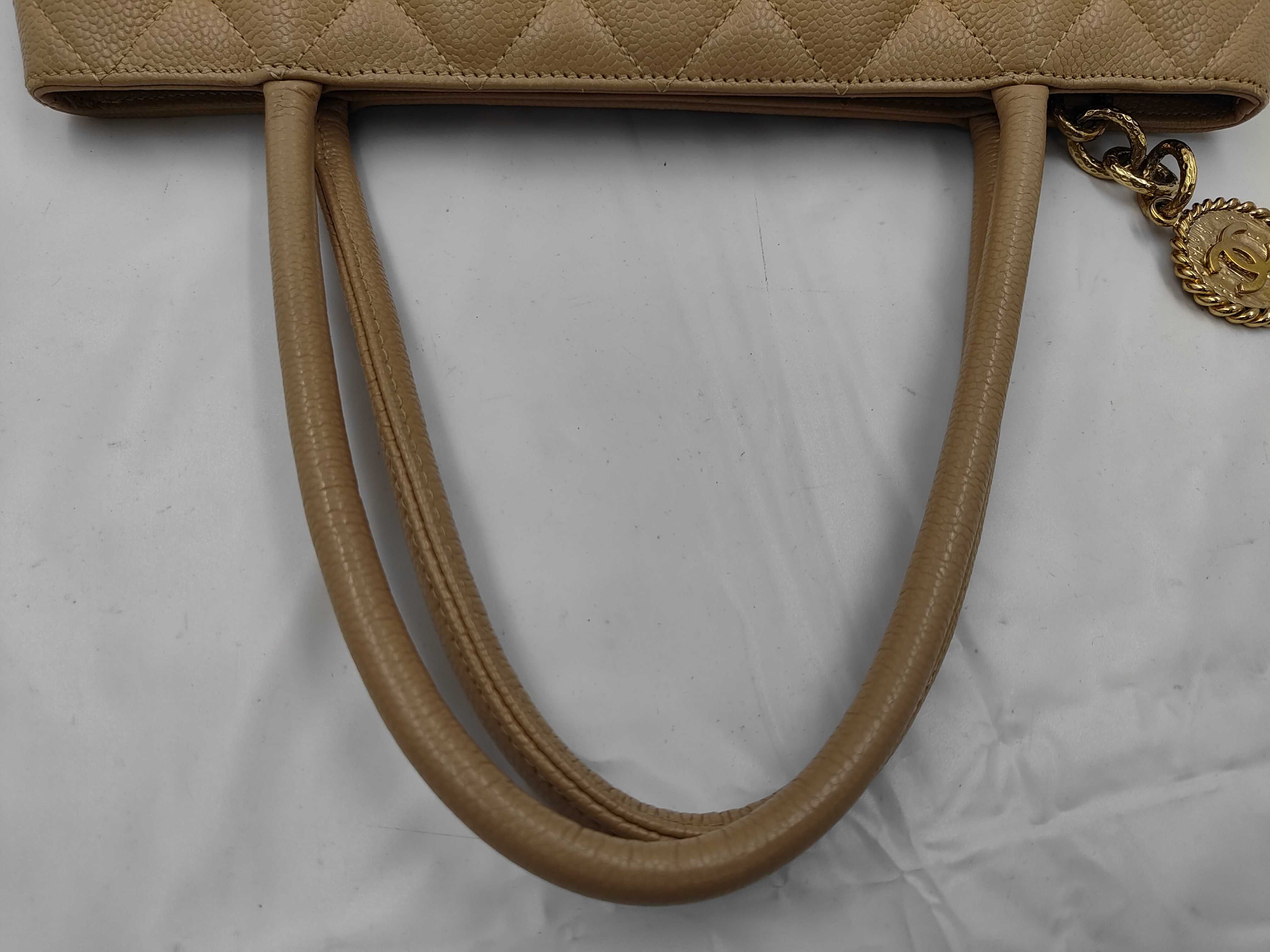 Caviar Skin Reissue Tote 717132 Handbag — view 3