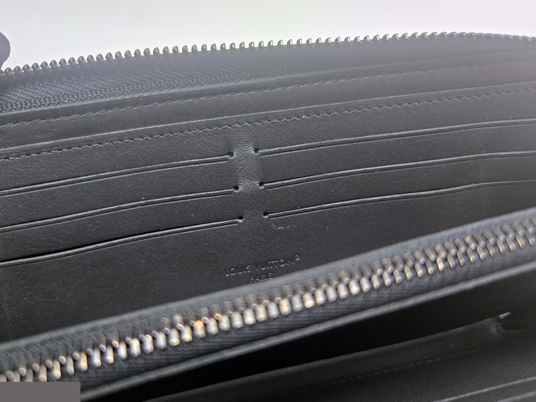 Monogram Taurillon Zippy Wallet Horizontal — view 8