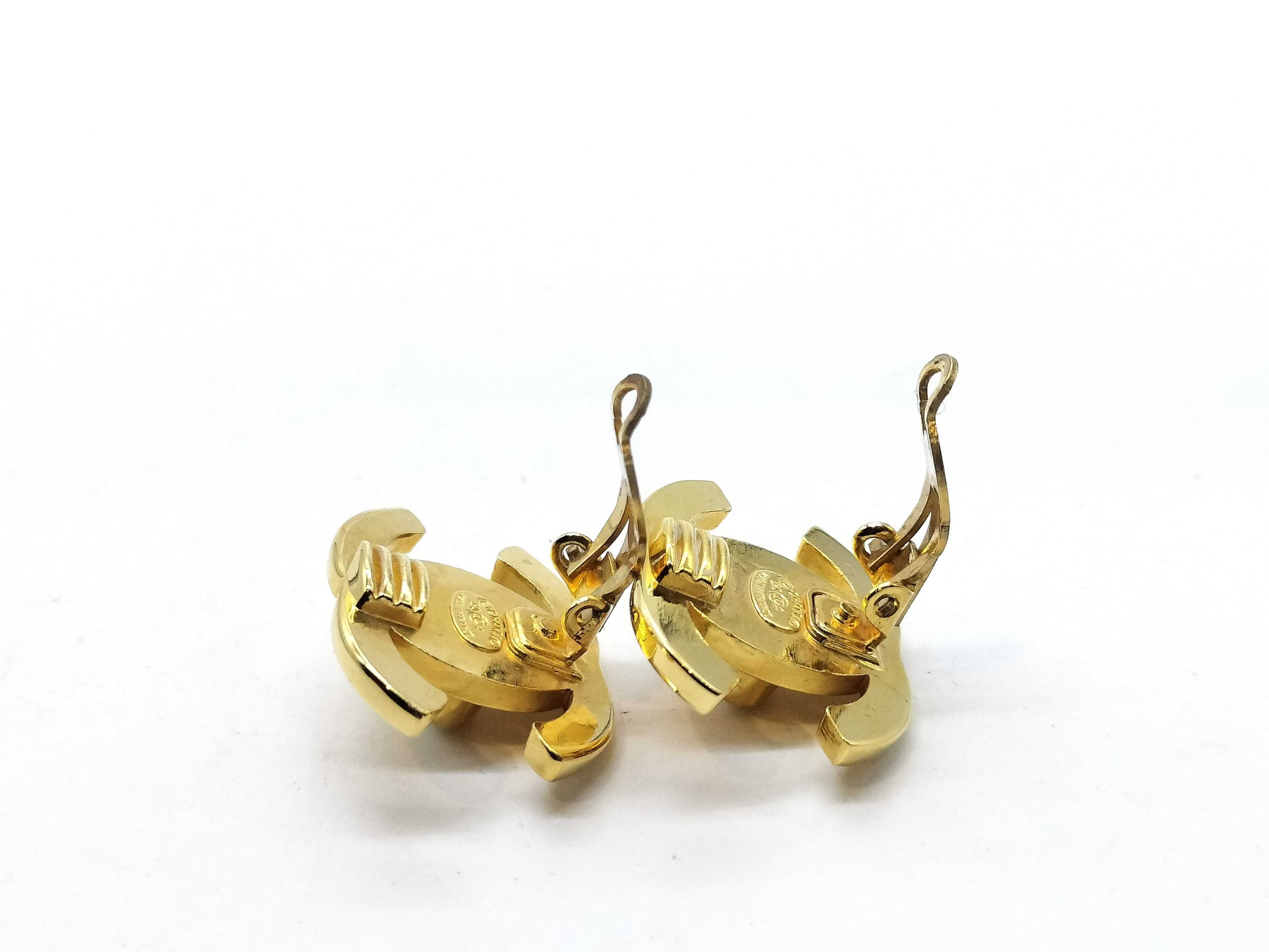 95A Turnlock Earrings — view 4
