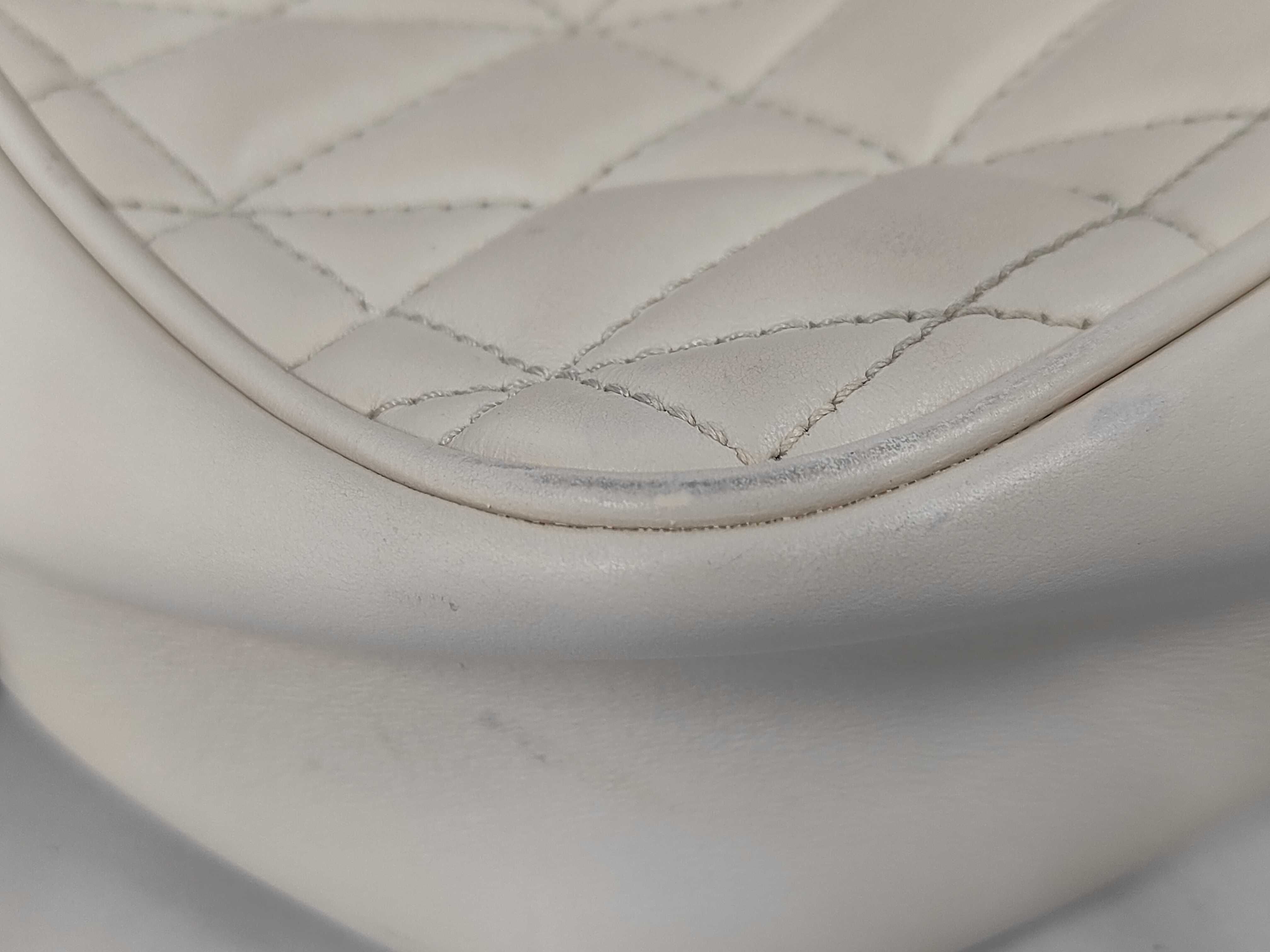 GG Marmont Shoulder Bag — view 3