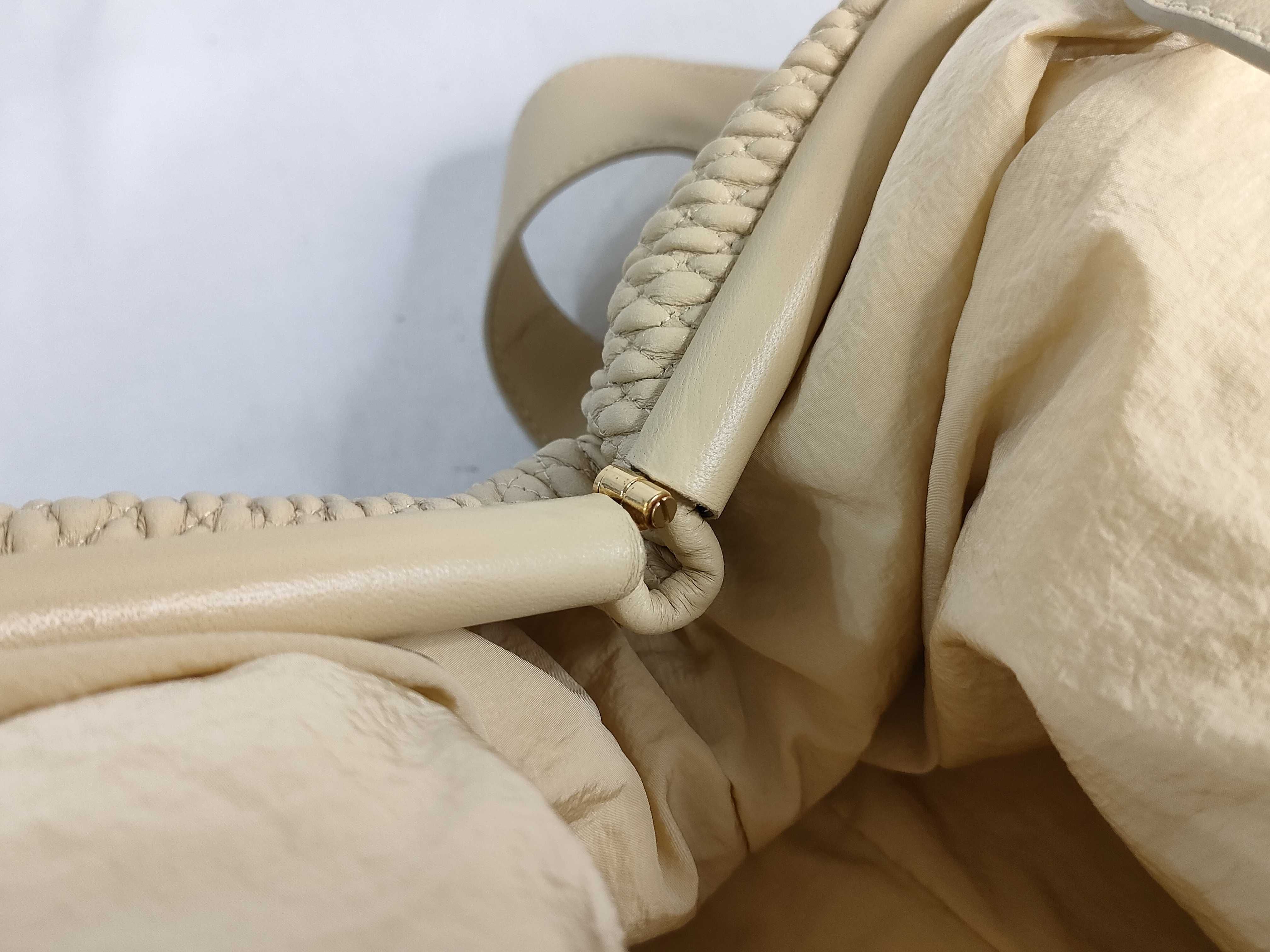 Point Triangle Bag Large Shoulder Bag — view 11