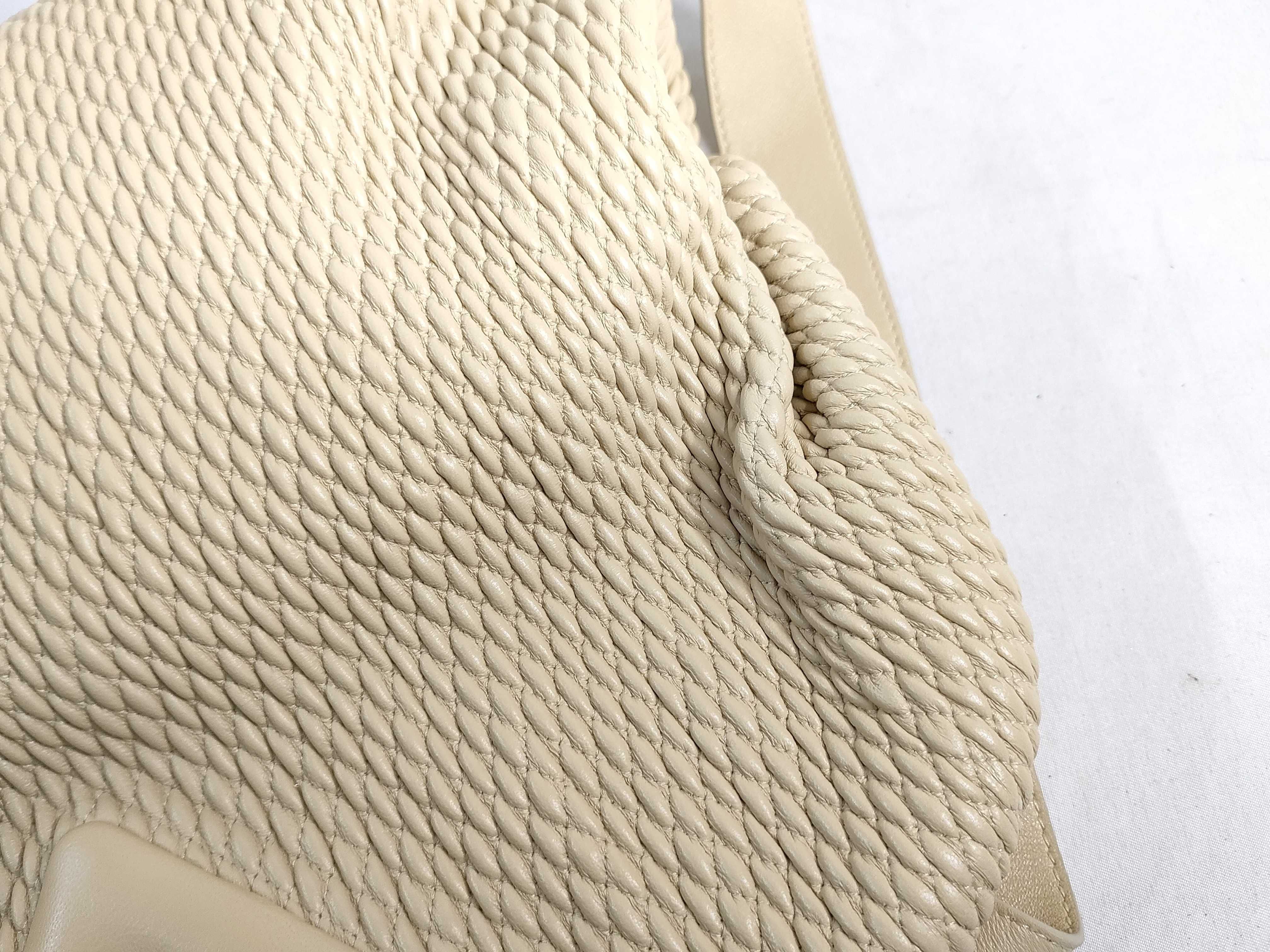 Point Triangle Bag Large Shoulder Bag — view 13