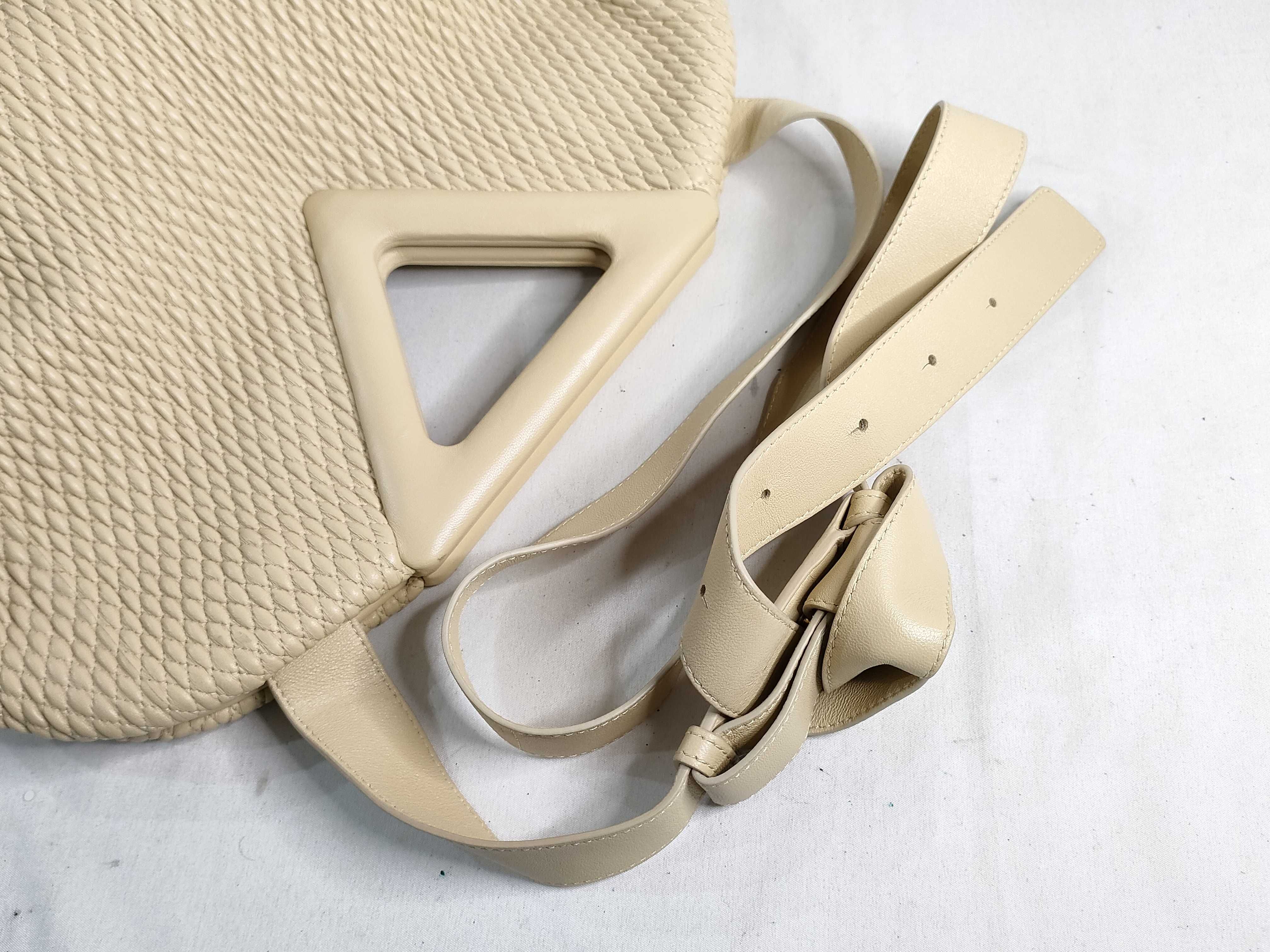 Point Triangle Bag Large Shoulder Bag — view 3