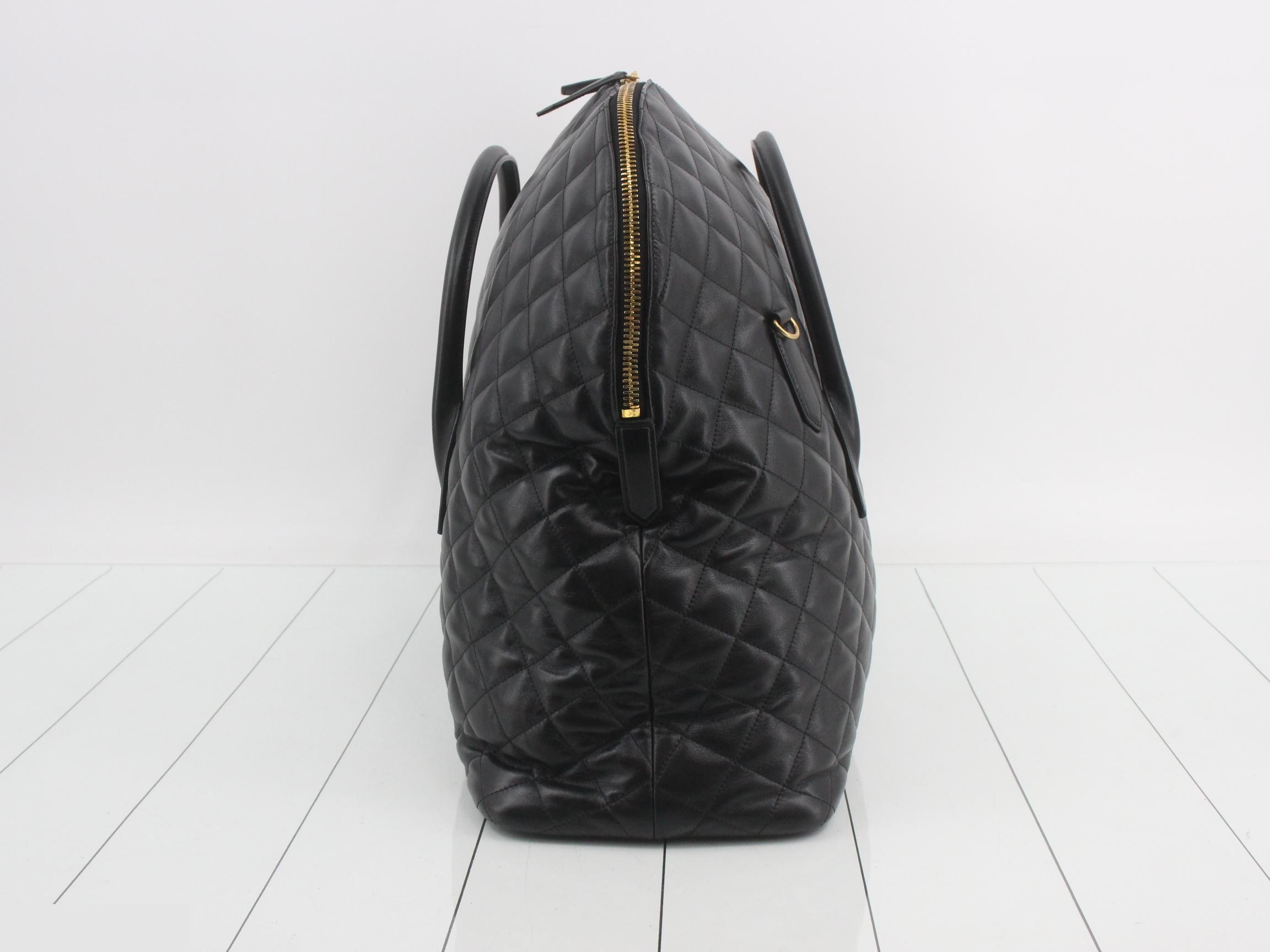 Unused ES GIANT quilted leather Boston bag with antique gold hardware. — view 3